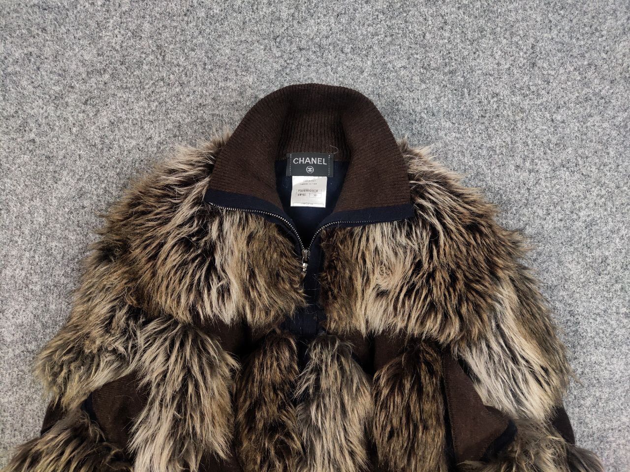 Chanel Chanel La petite veste noire Cachemire Faux Fur Jacket Size S / US 4 / IT 40 - 9 Thumbnail