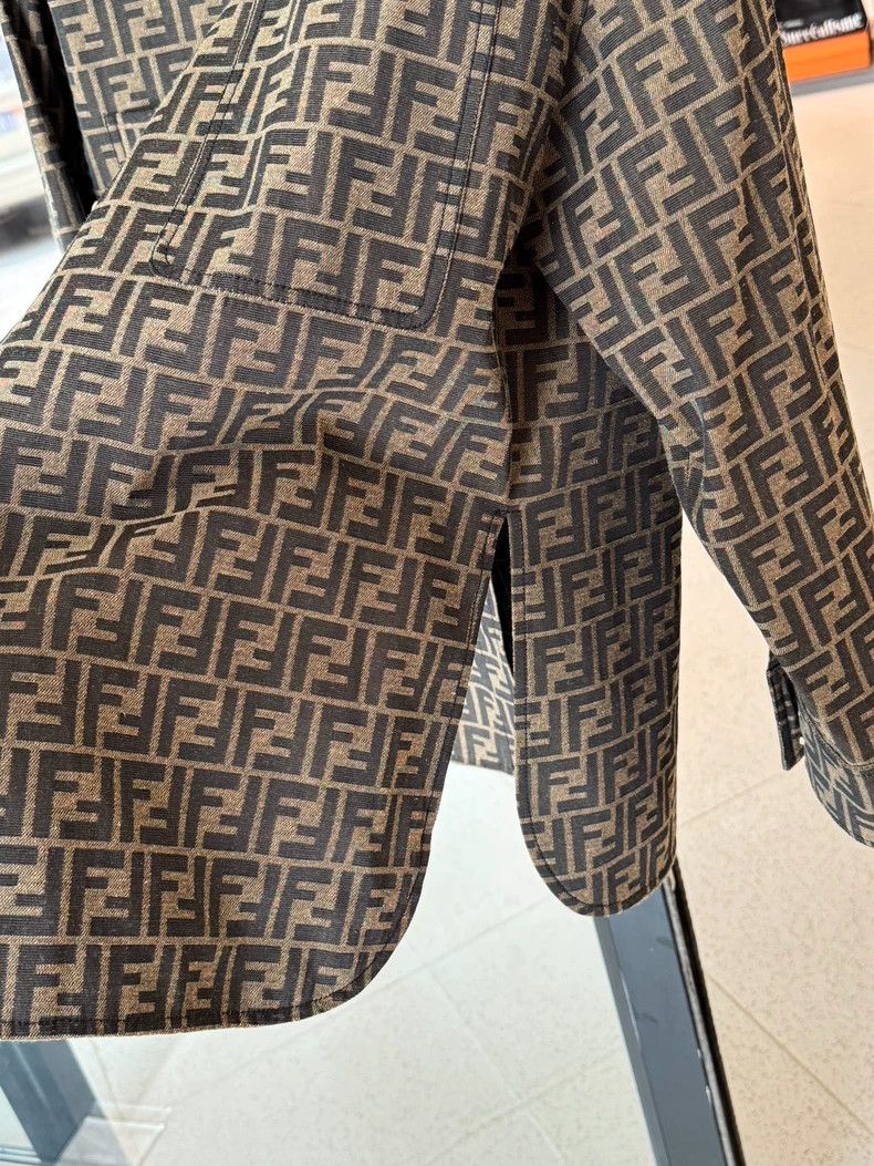 Fendi Fendi FF shirt collar full print jacket Size US XS / EU 42 / 0 - 5 Thumbnail