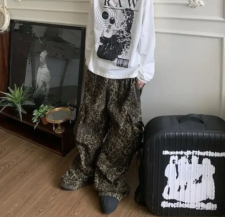 Vintage Leopard print parachute pleated cargo wide-leg pants | Grailed
