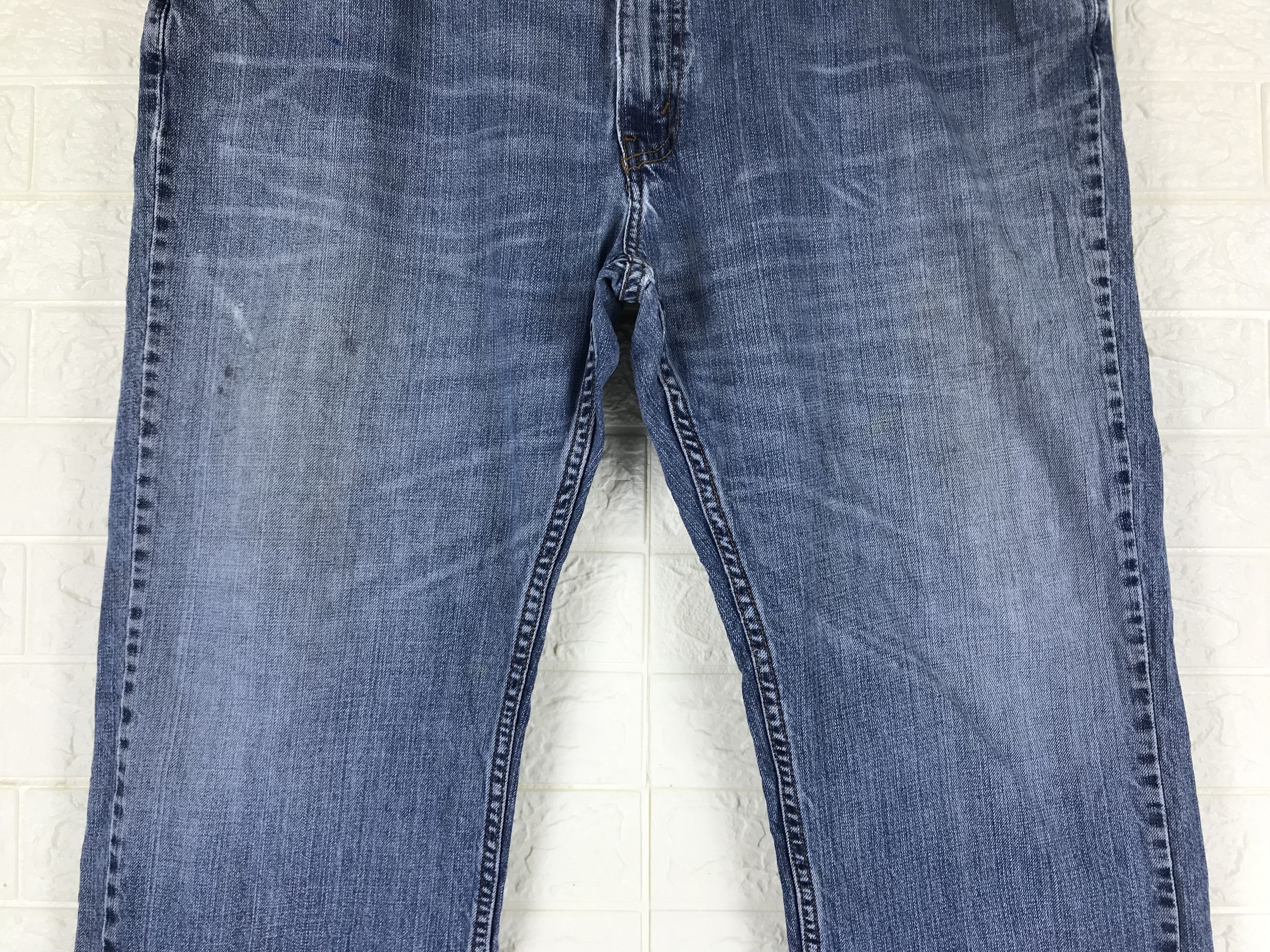 Levi's Vintage Levi's 559 Relaxed Straight Jeans Blue Washed Denim Size US 42 / EU 58 - 3 Thumbnail