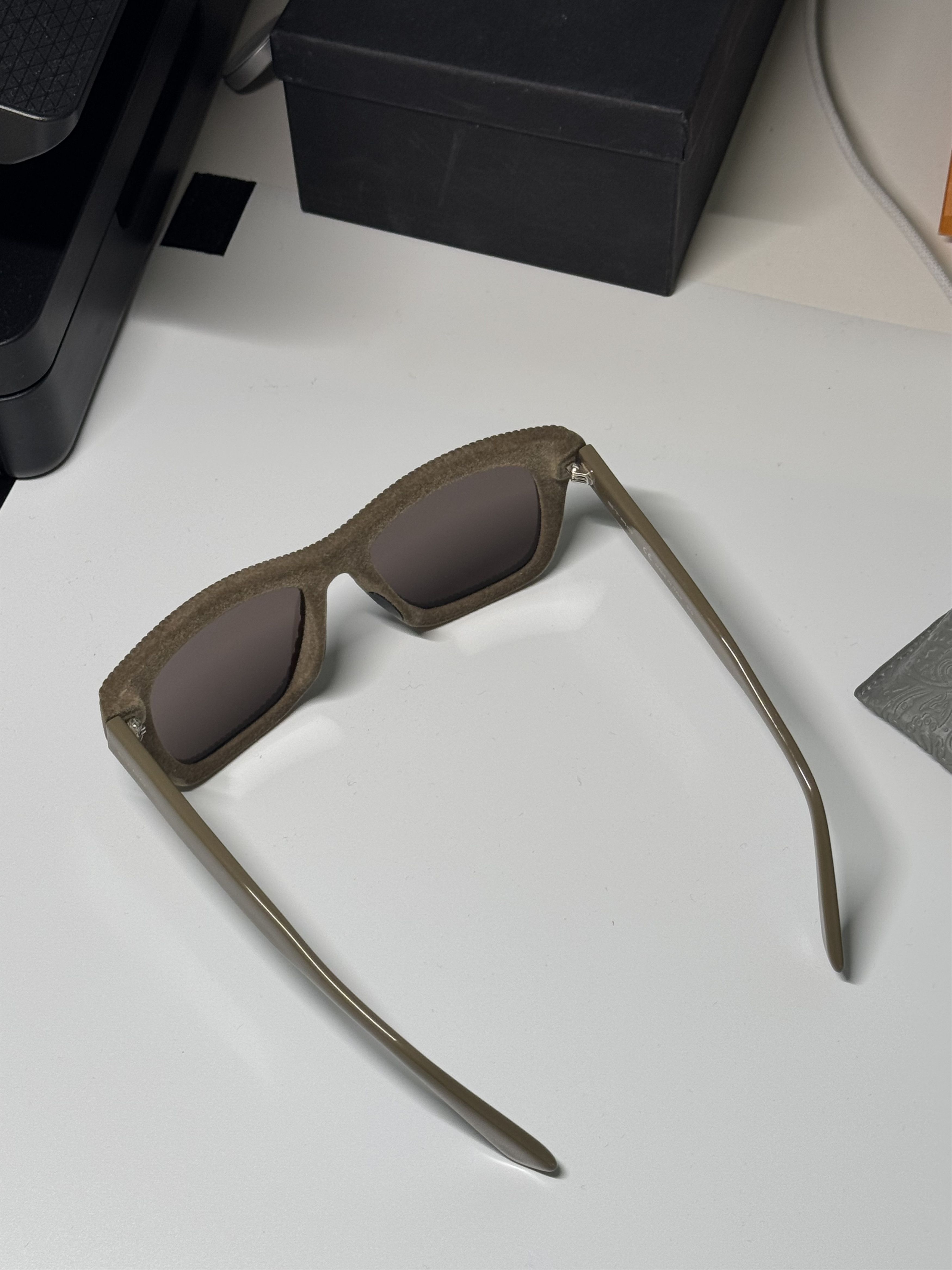 Etro Etro Sunglasses RARE! Size ONE SIZE - 14 Thumbnail