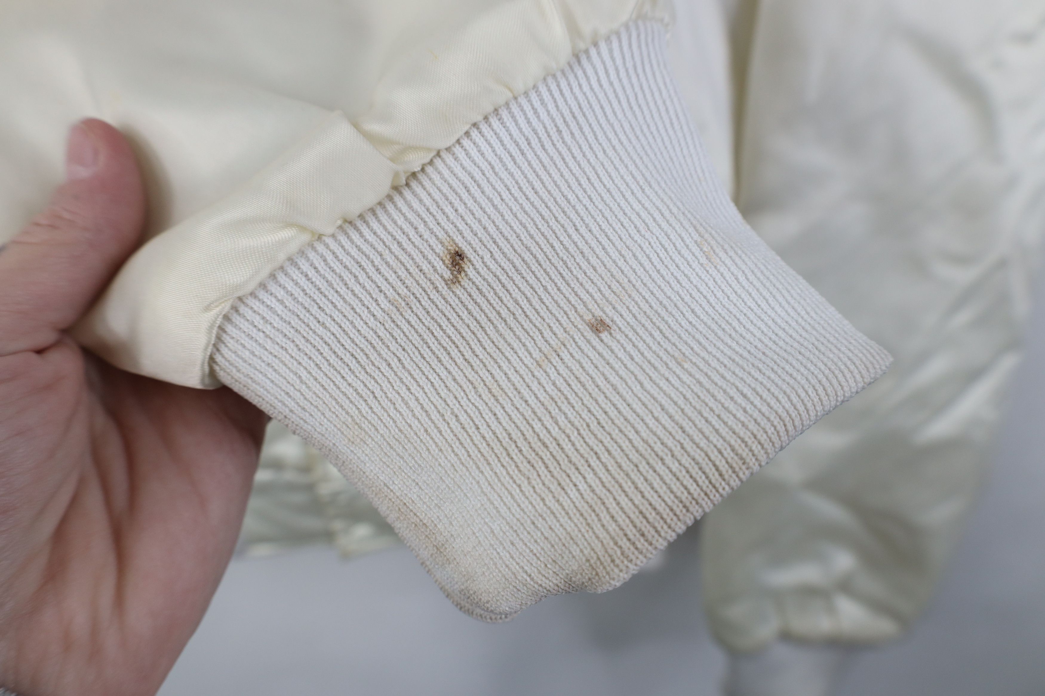 Vintage Vintage 80s 90s Streetwear Satin Bomber Jacket White USA Size US XL / EU 56 / 4 - 7 Thumbnail