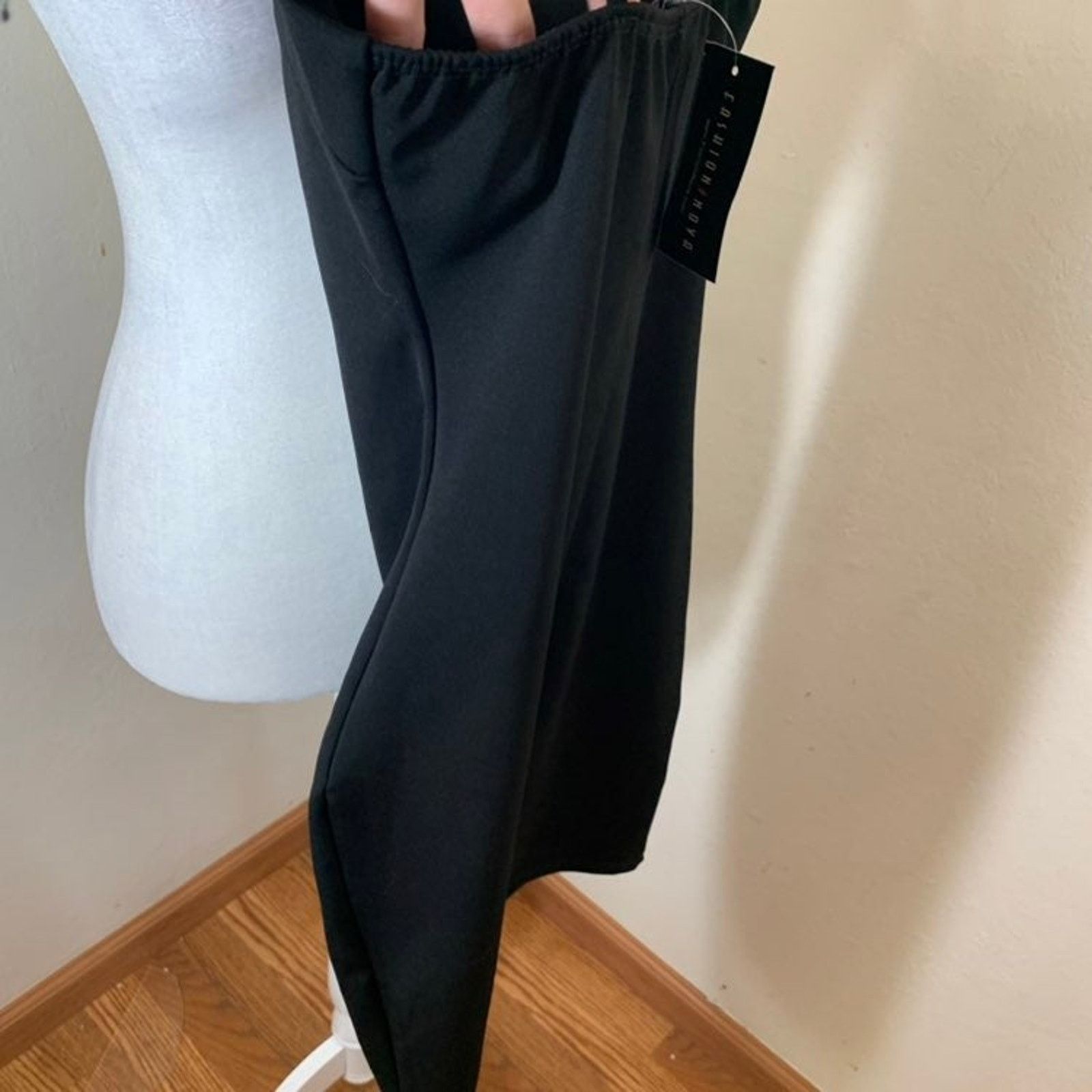 Other Fashion Nova black dress size S (NWT) Size S / US 4 / IT 40 - 7 Thumbnail