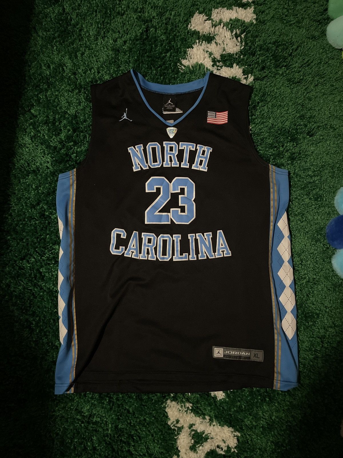Jordan Brand UNC Tar Heels Michael Jordan Jersey Size XL Size US XL / EU 56 / 4 - 1 Thumbnail