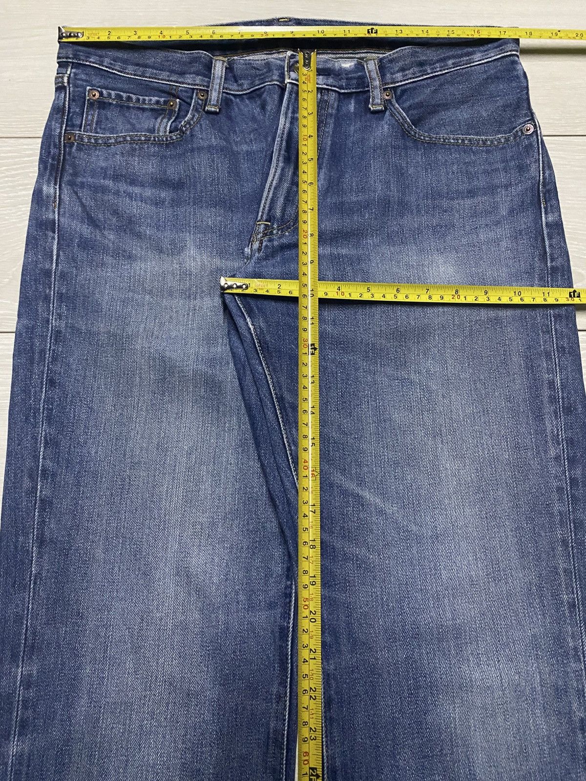 Uniqlo Vintage uniqlo Blue Wash Distressed Loose Jeans Size US 35 - 9 Thumbnail