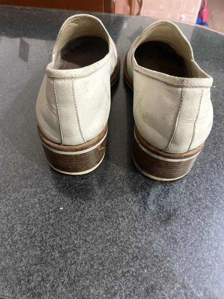 Acne Studios Acne Studios Off White Leather Loafer - Ladies Size US 7 / IT 37 - 4 Thumbnail