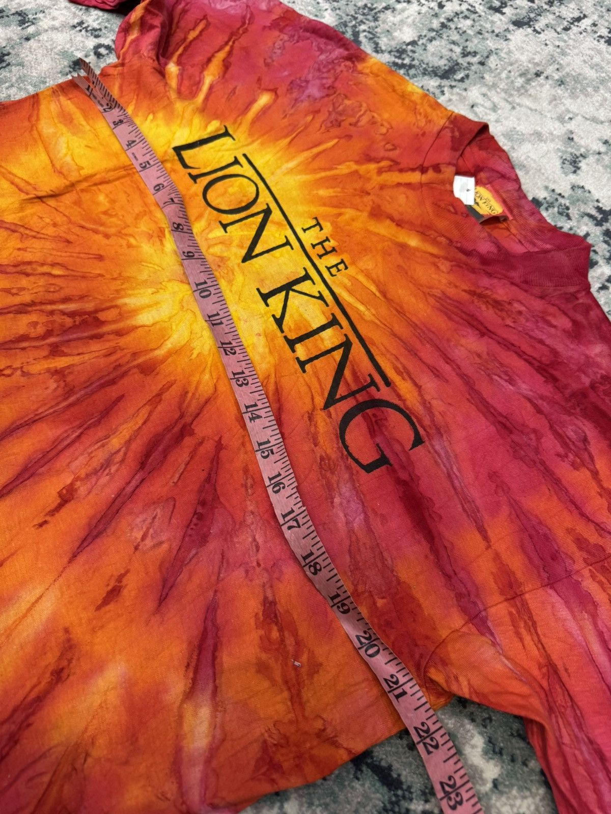 Disney VINTAGE 1990sTHE LION KING TIE DYE SHIRT Size US L / EU 52-54 / 3 - 6 Thumbnail