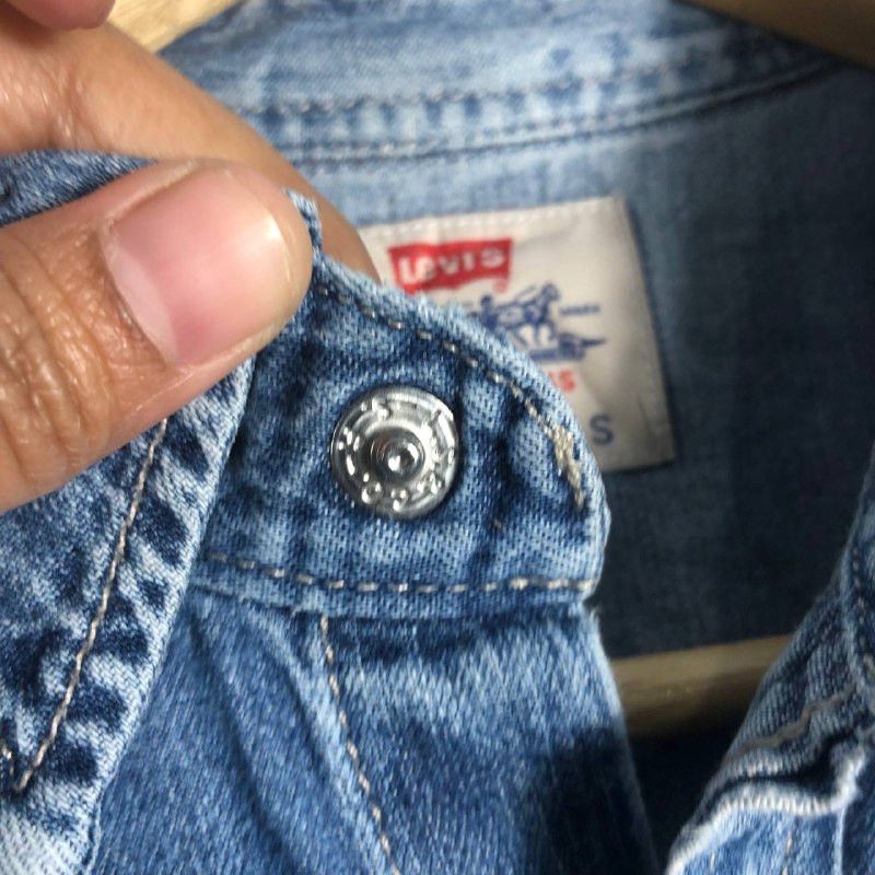 Levi's Vintage Levi's Denim Shirt Size S / US 4 / IT 40 - 8 Thumbnail