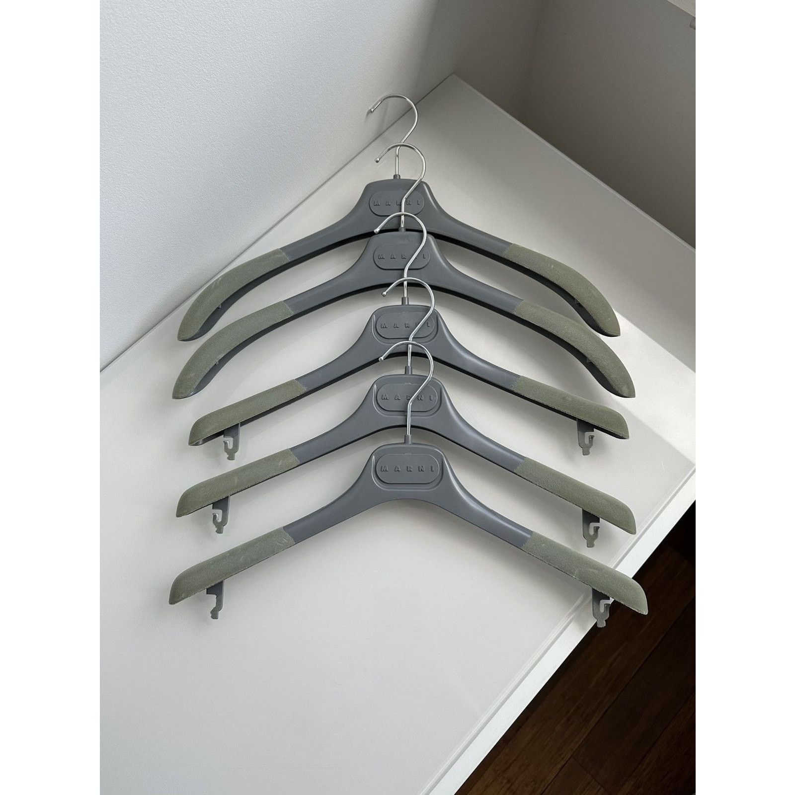 Marni Marni premium made in italy velour grey hangers Size ONE SIZE - 1 Thumbnail