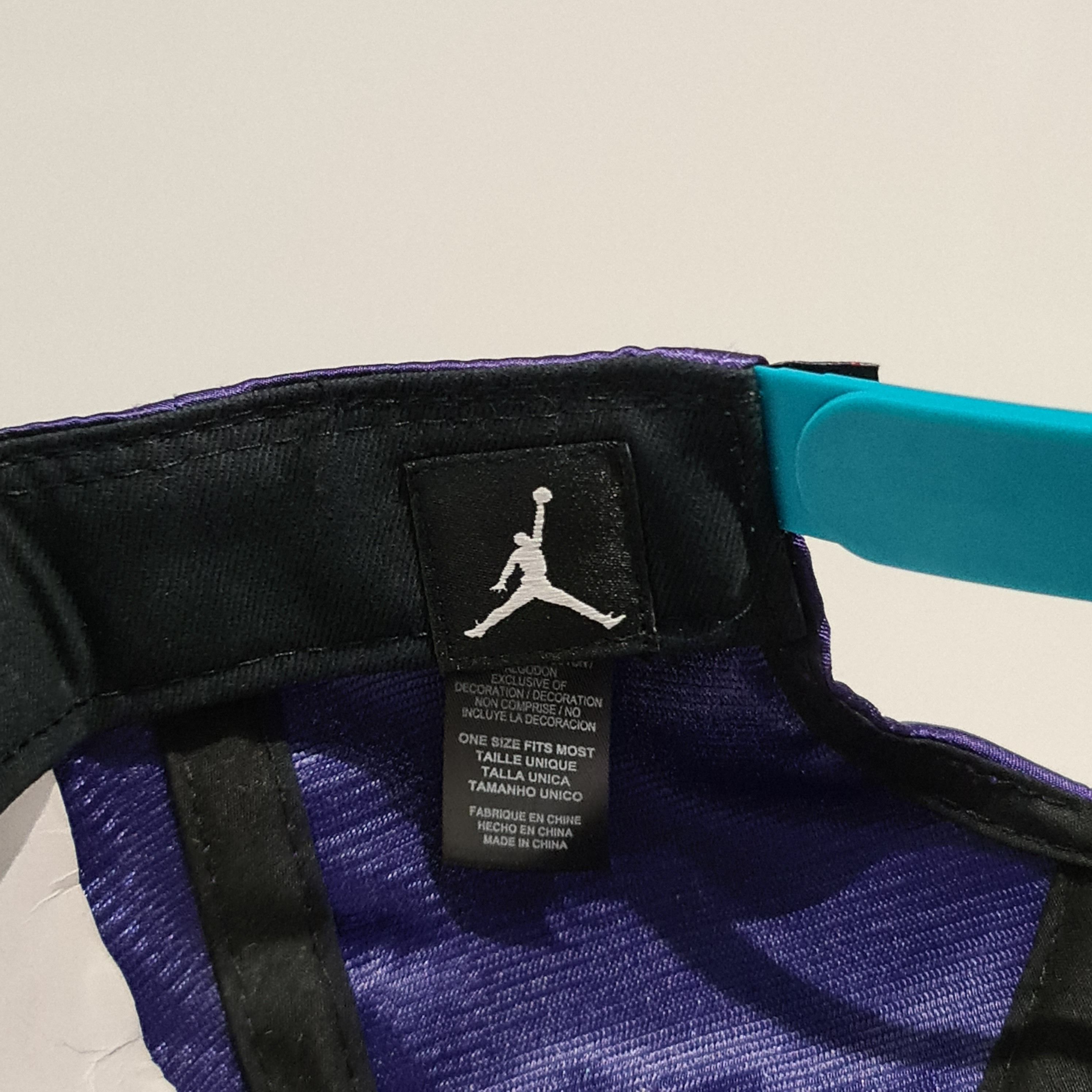 Jordan Brand Jordan Cap Snapback 'Charlotte Hornets' Satin Purple/Blue Size ONE SIZE - 8 Thumbnail