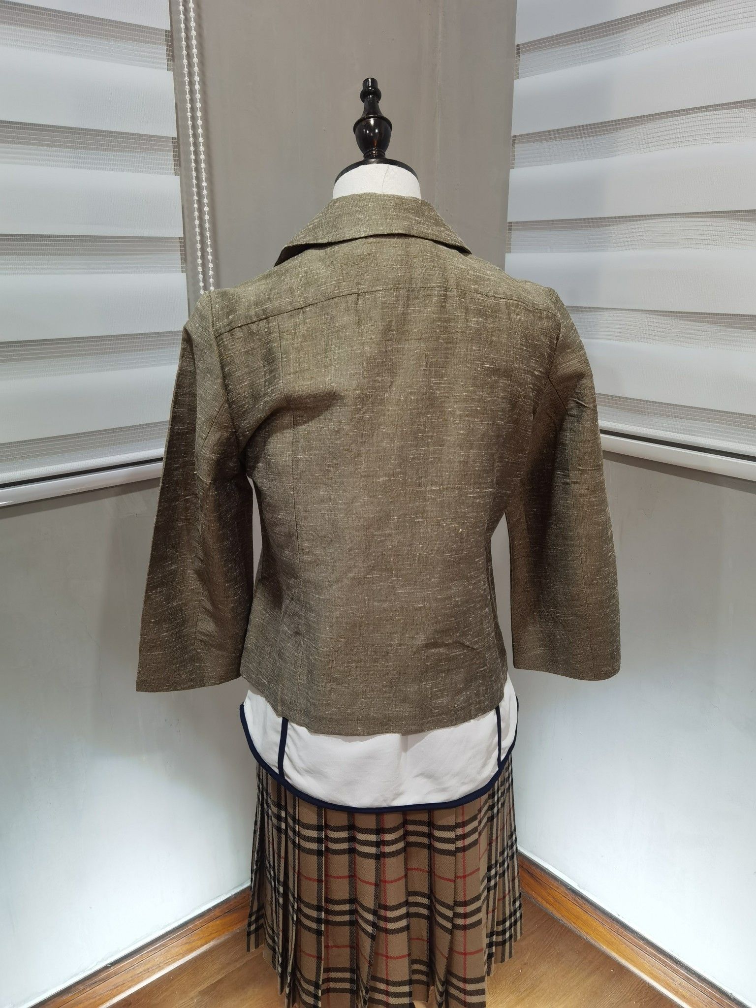 Max Mara Max Mara designer blazer XS 2182 Size XS / US 0-2 / IT 36-38 - 2 Thumbnail