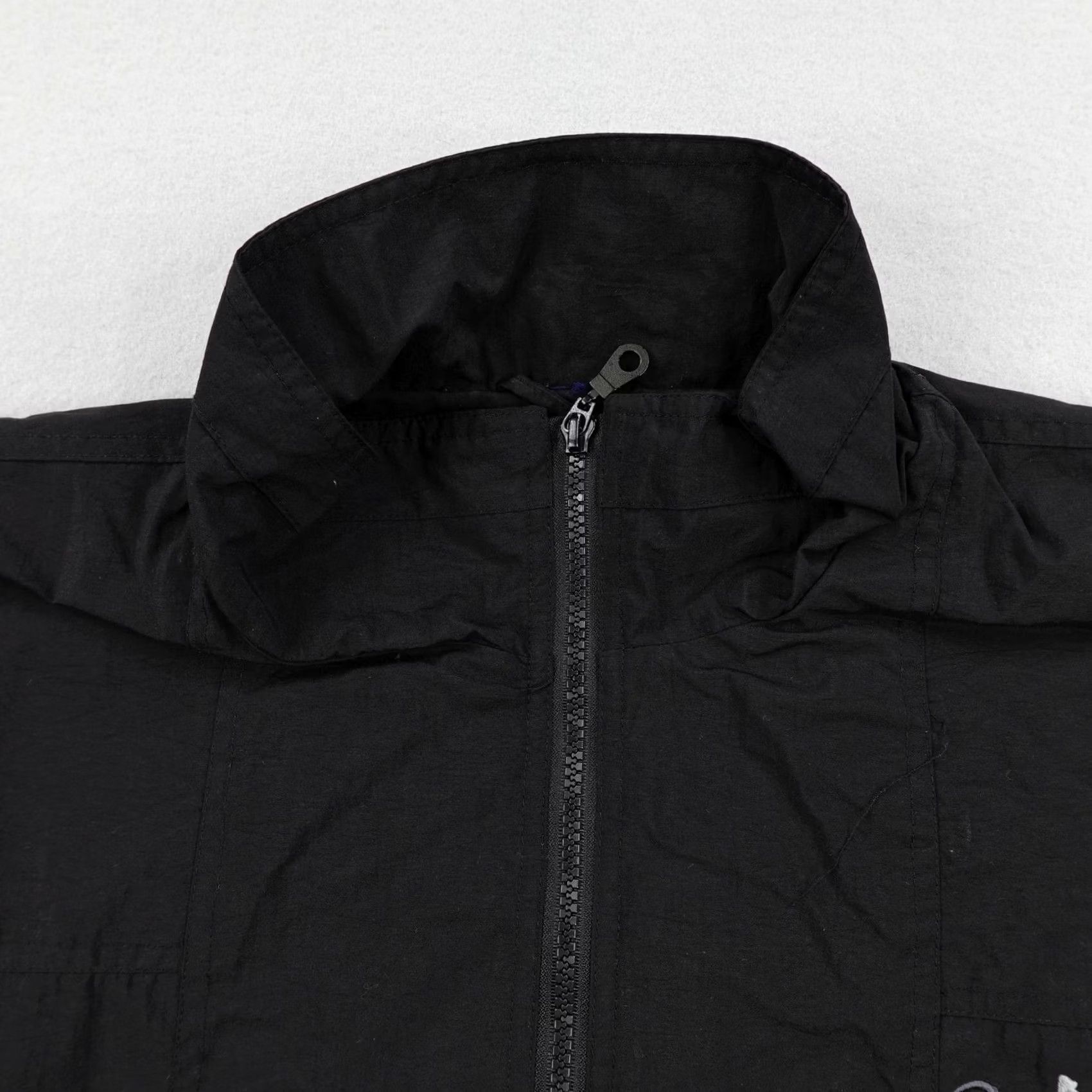 Disney Disney Walt Disney World Jacket Mens XL Black Windbreaker Coat Full Zip Magic Kingdom Size US M / EU 48-50 / 2 - 2 Thumbnail