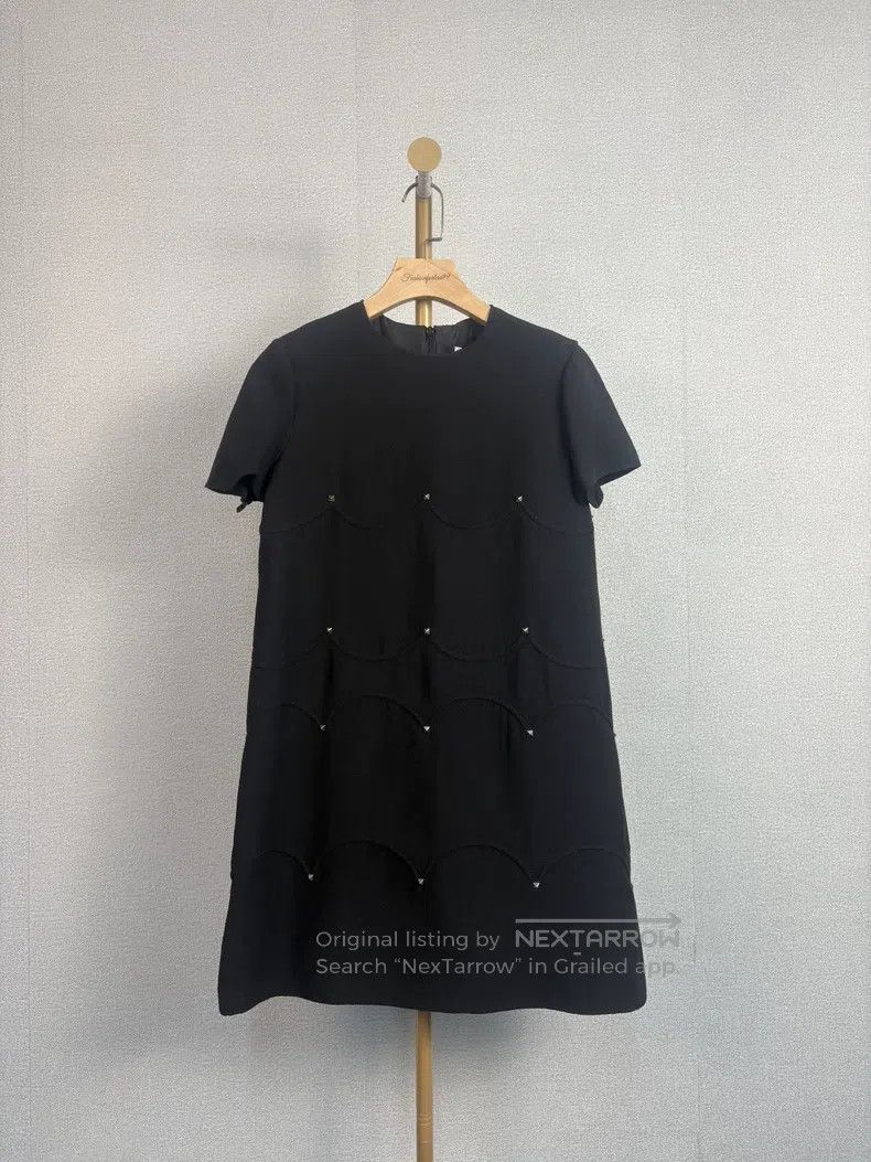 Valentino Valentino Black willow stud dress Size M / US 6-8 / IT 42-44 - 1 Thumbnail