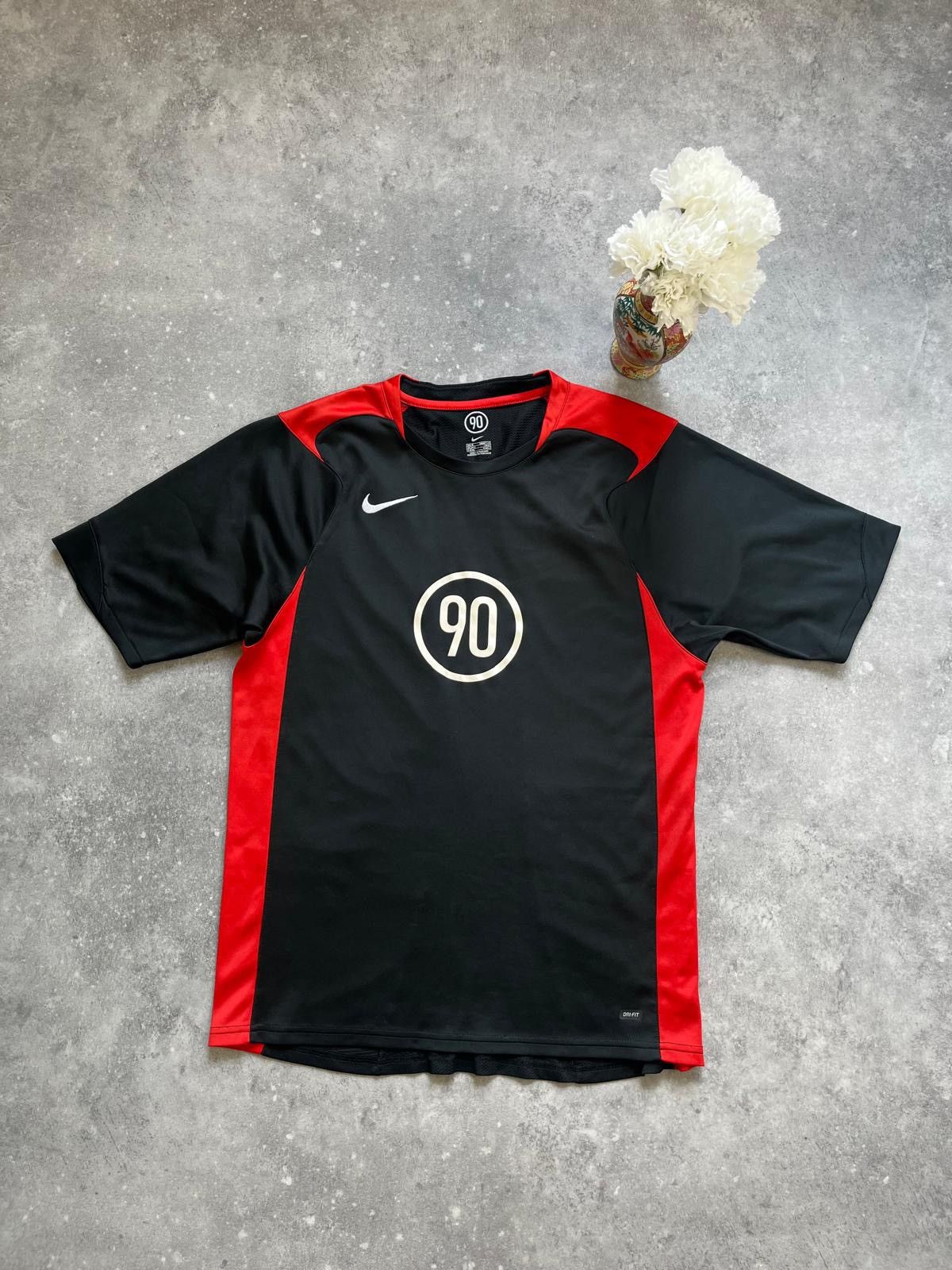 Nike × Vintage Vintage Nike Total 90s T-Shirt Central Swoosh Logo y2k Drill Size US M / EU 48-50 / 2 - 1 Thumbnail