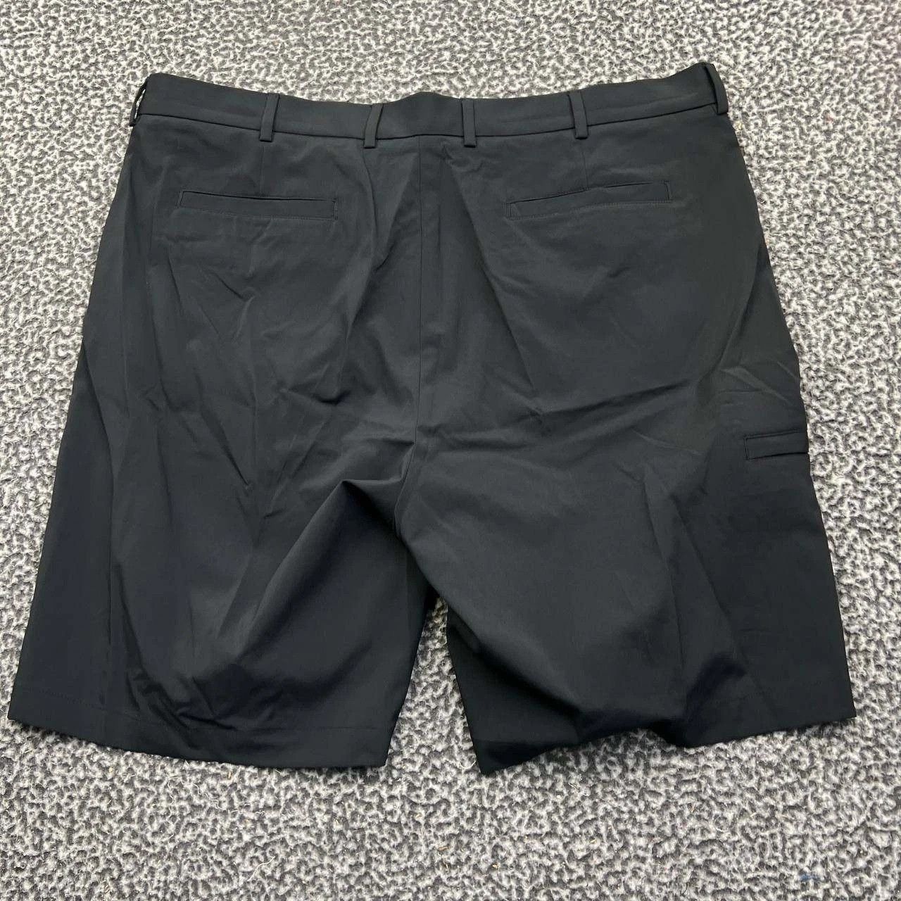 Greg Norman Greg Norman Golf Shorts Men 40 Chino Pockets Flat Front Size US 40 / EU 56 - 2 Thumbnail