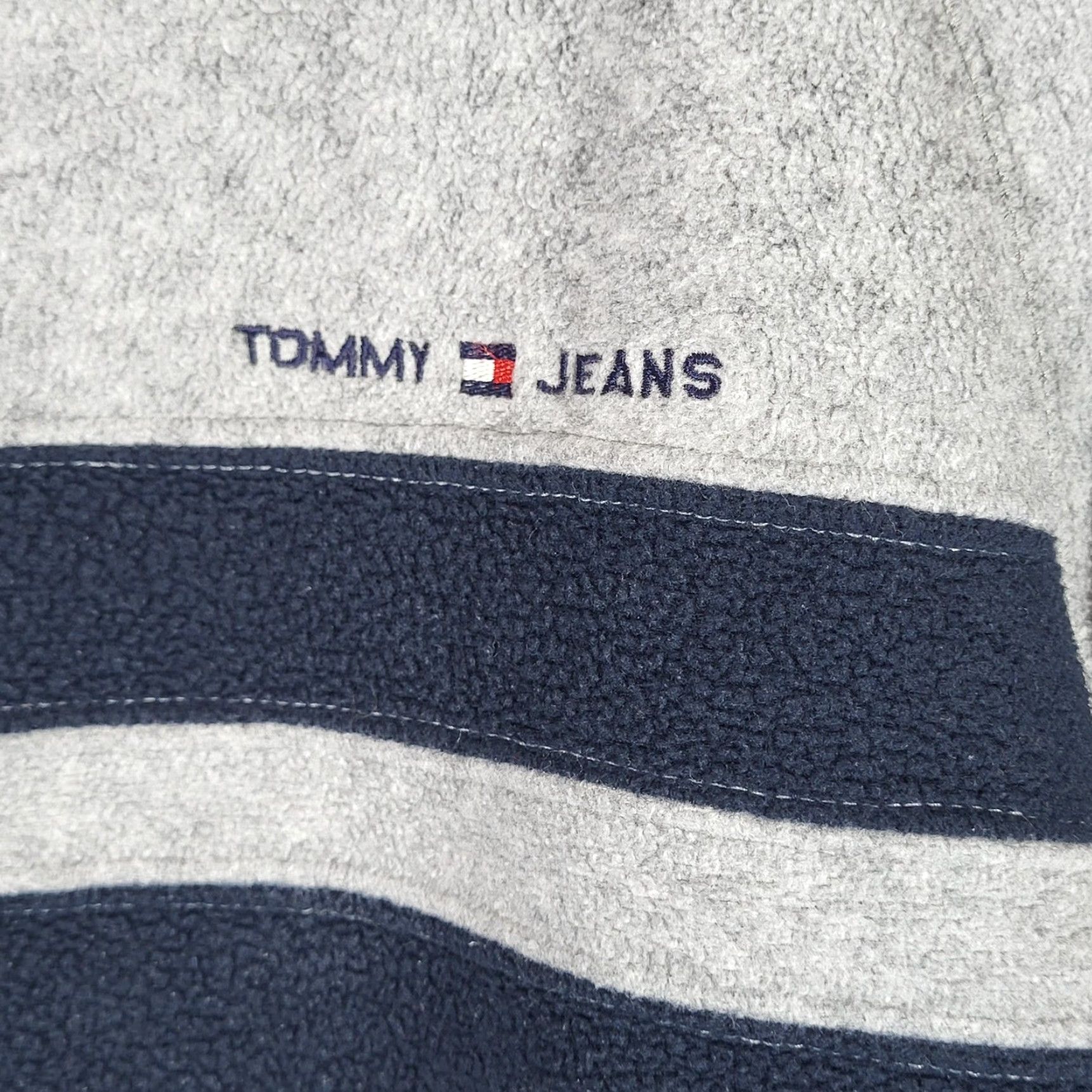 Vintage VINTAGE Tommy Jeans Fleece Sweatshirt Striped Crewneck Gray Mens L Size US L / EU 52-54 / 3 - 3 Thumbnail