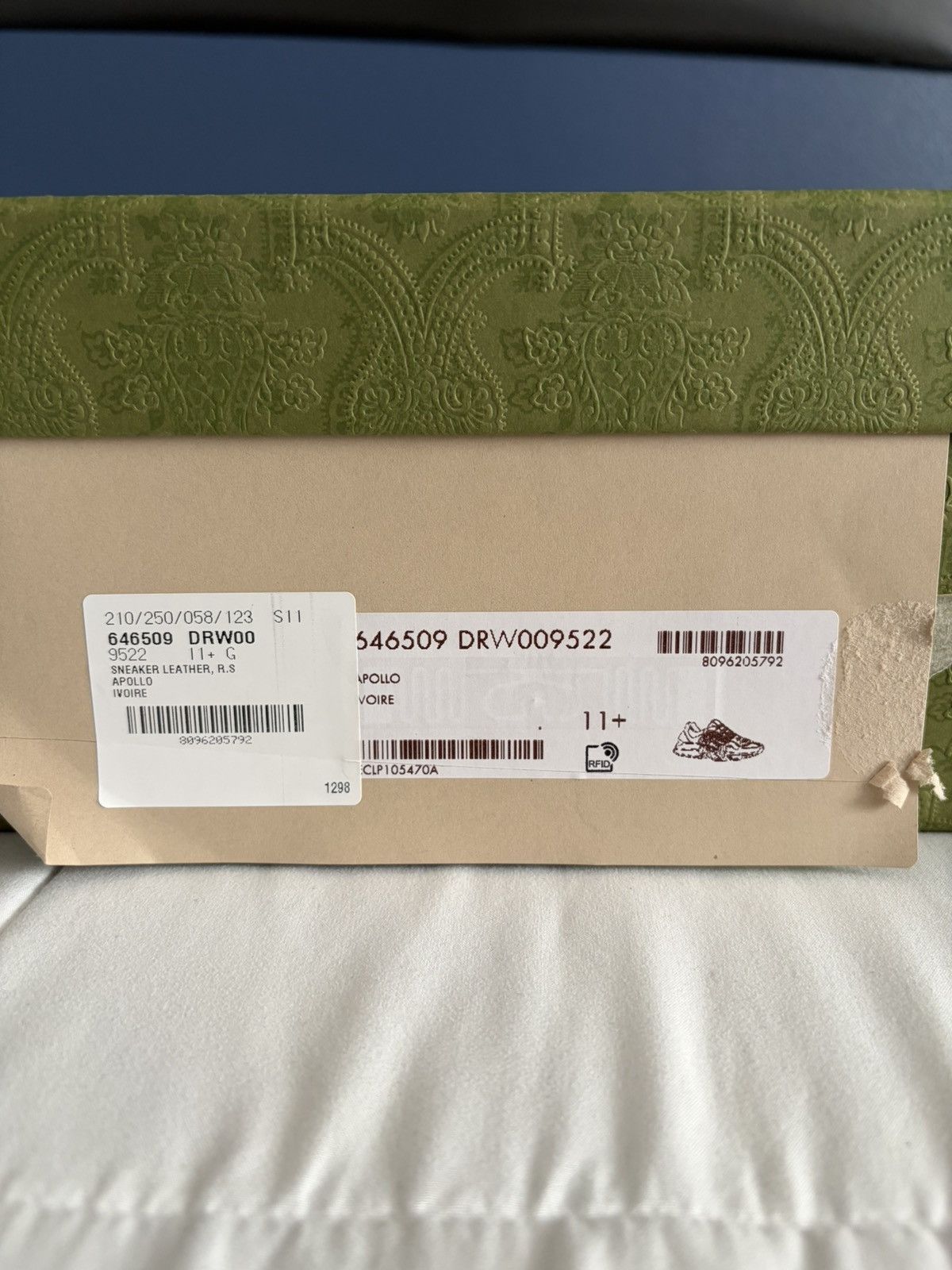 Disney × Gucci Gucci Rhyton x Disney Donald Duck Size US 11.5 / EU 44-45 - 4 Thumbnail