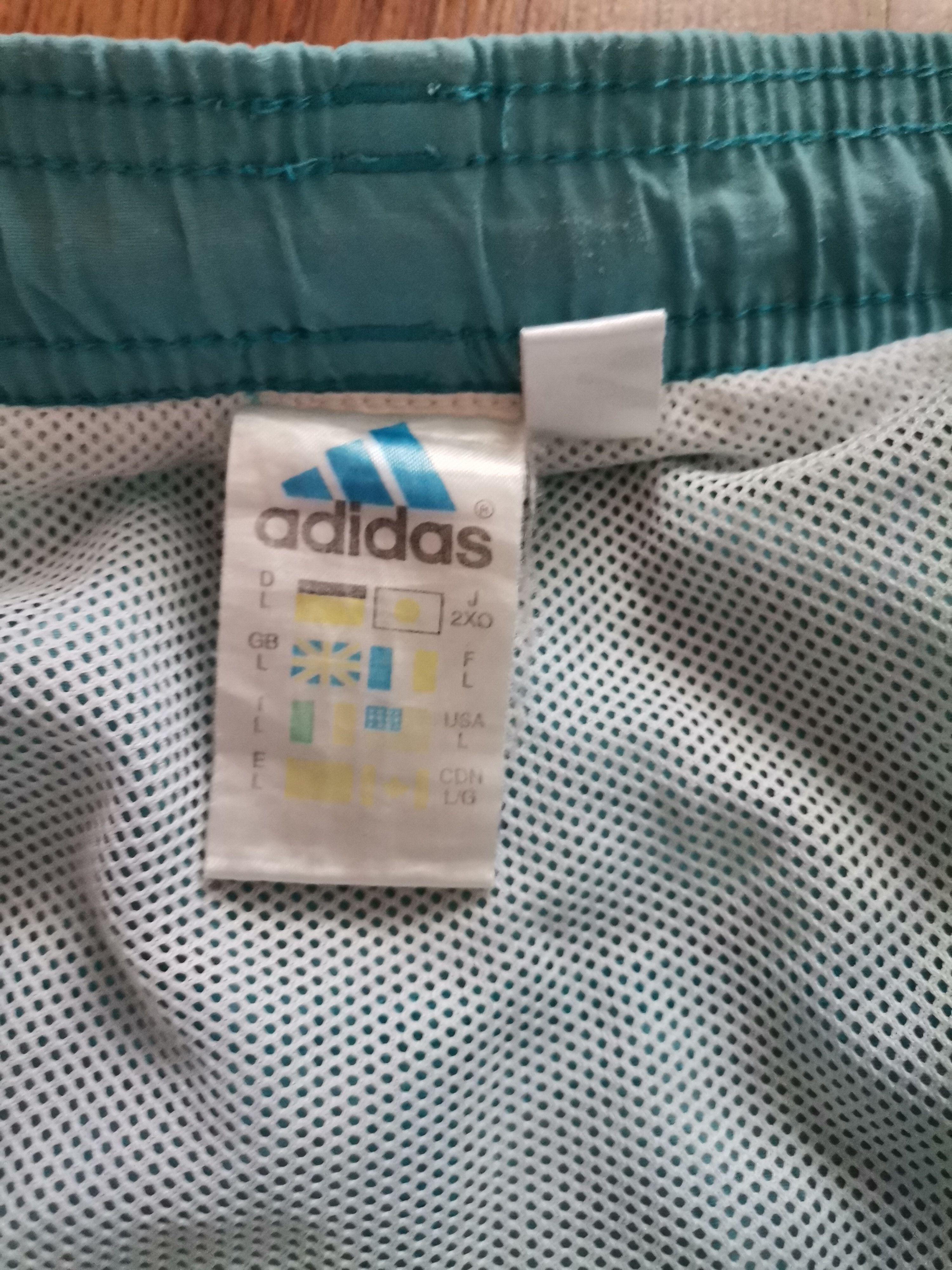 Adidas Vintage Adidas Shorts Size US 34 / EU 50 - 3 Thumbnail