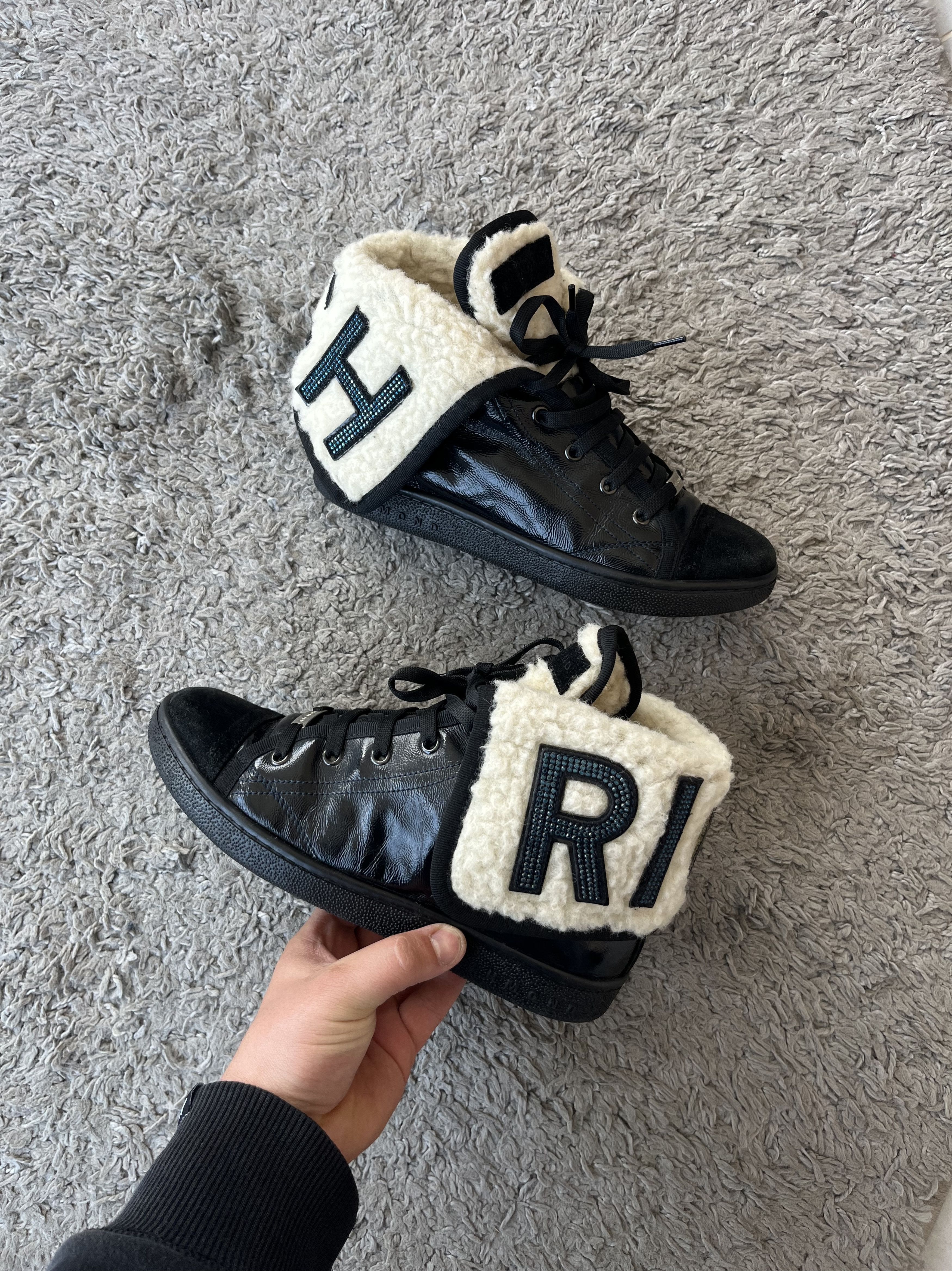 John Richmond JOHN RICHMOND Vintage Shoes Big Logo Black/White Size US 8 / IT 38 - 1 Thumbnail