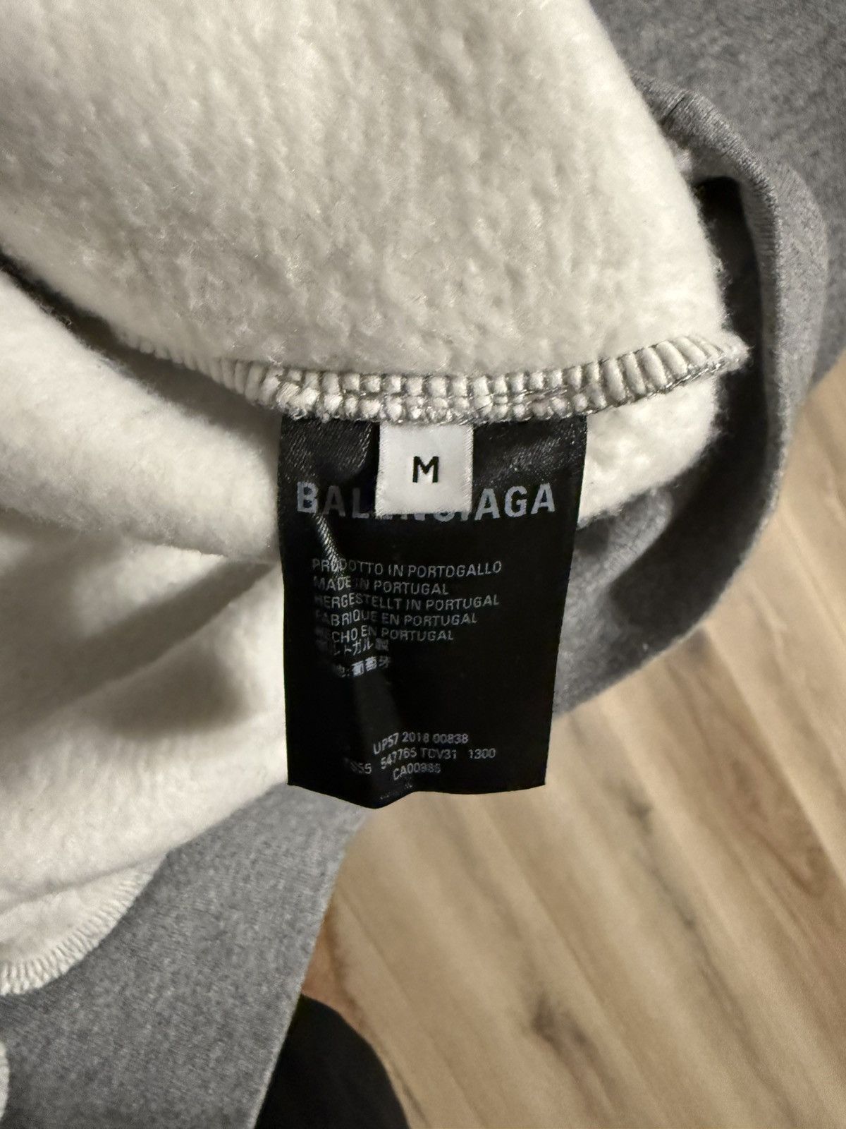Balenciaga Balenciaga Crest logo hoodie Brand New Size US M / EU 48-50 / 2 - 5 Thumbnail