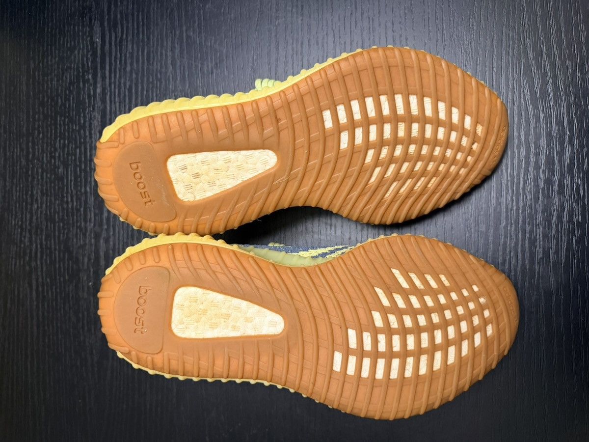 Yeezy Yeezy Boost 350 V2 Semi Frozen Yellow Size US 9.5 / EU 42-43 - 5 Thumbnail