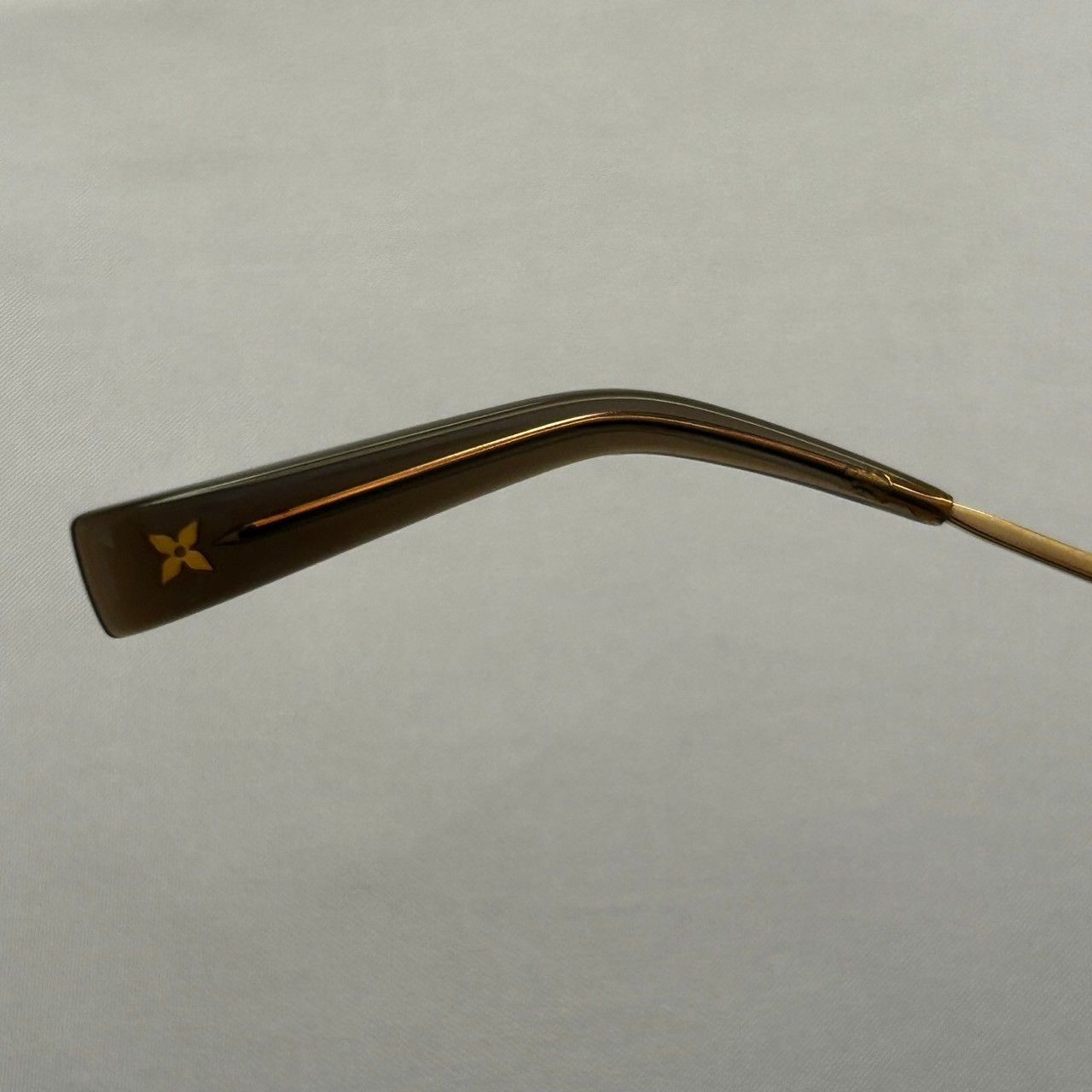 Louis Vuitton Louis Vuitton Desmayo Sunglasses Size ONE SIZE - 6 Thumbnail