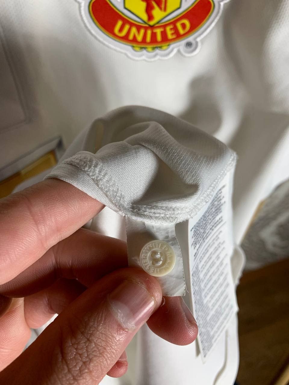 Nike × Vintage VERY RARE NIKE FC MANCHESTER UNITED ENGLAND SOCCER JERSEY Size US L / EU 52-54 / 3 - 12 Thumbnail