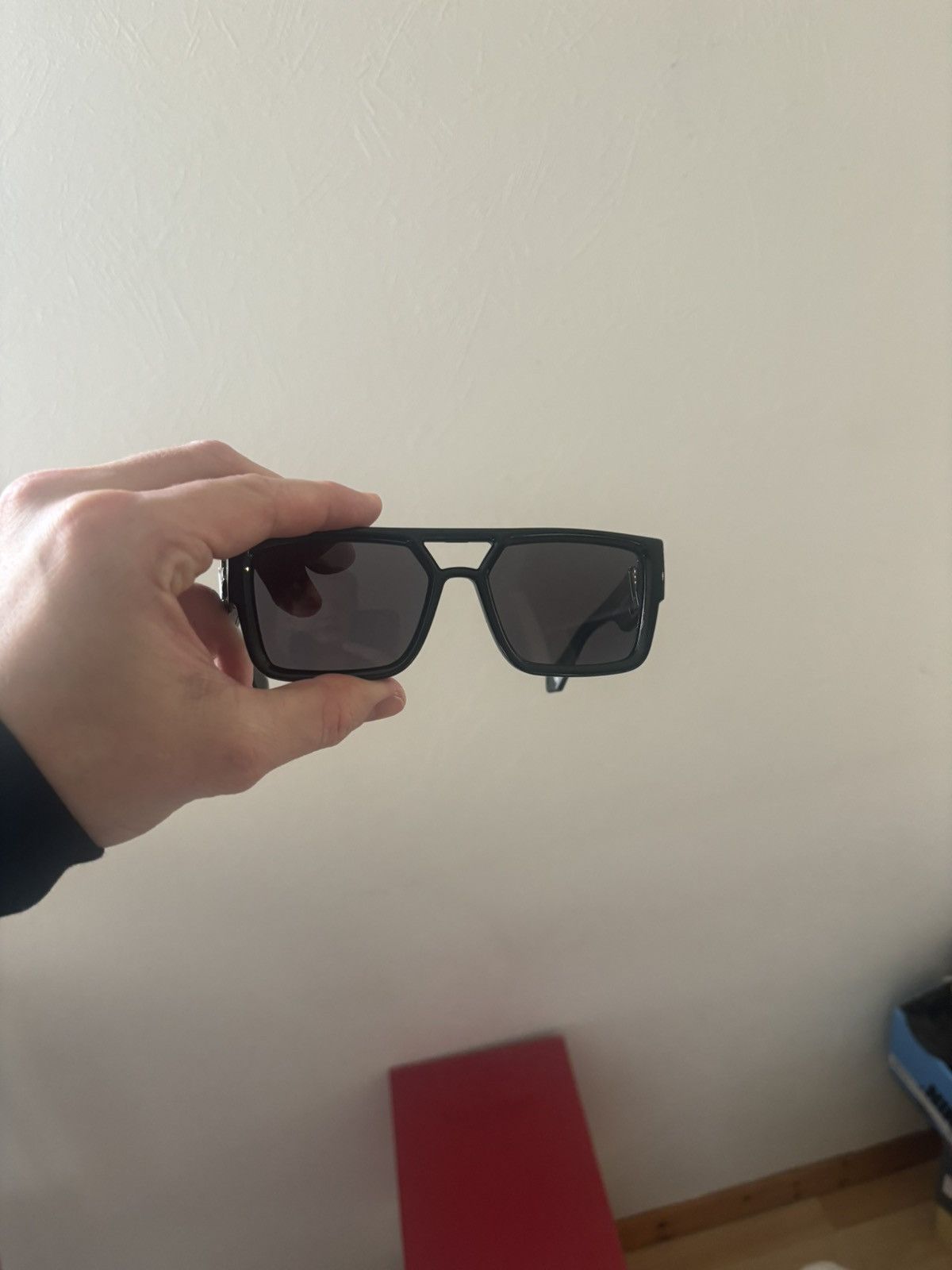 Louis Vuitton Louis Vuitton Flower Square Sunglasses/ Size ONE SIZE - 9 Thumbnail