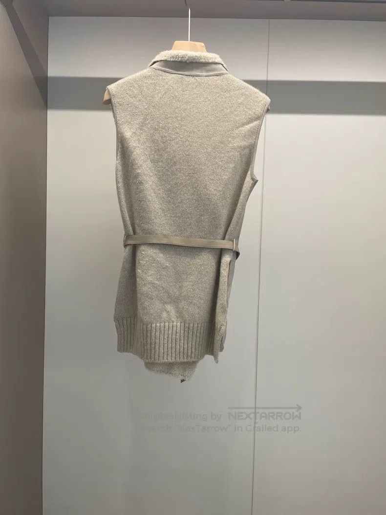 Loro Piana Loro Piana Light beige and light grey fur cashmere vest Size M / US 6-8 / IT 42-44 - 2 Thumbnail
