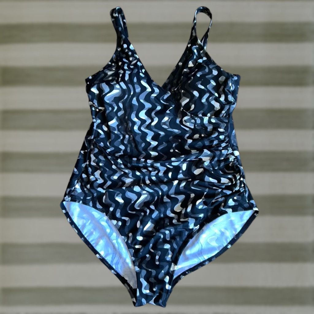 KIRKLAND Signature Miraclesuit One Piece Slimming Swimsuit Purple & Black Women 18 Plus Sizes