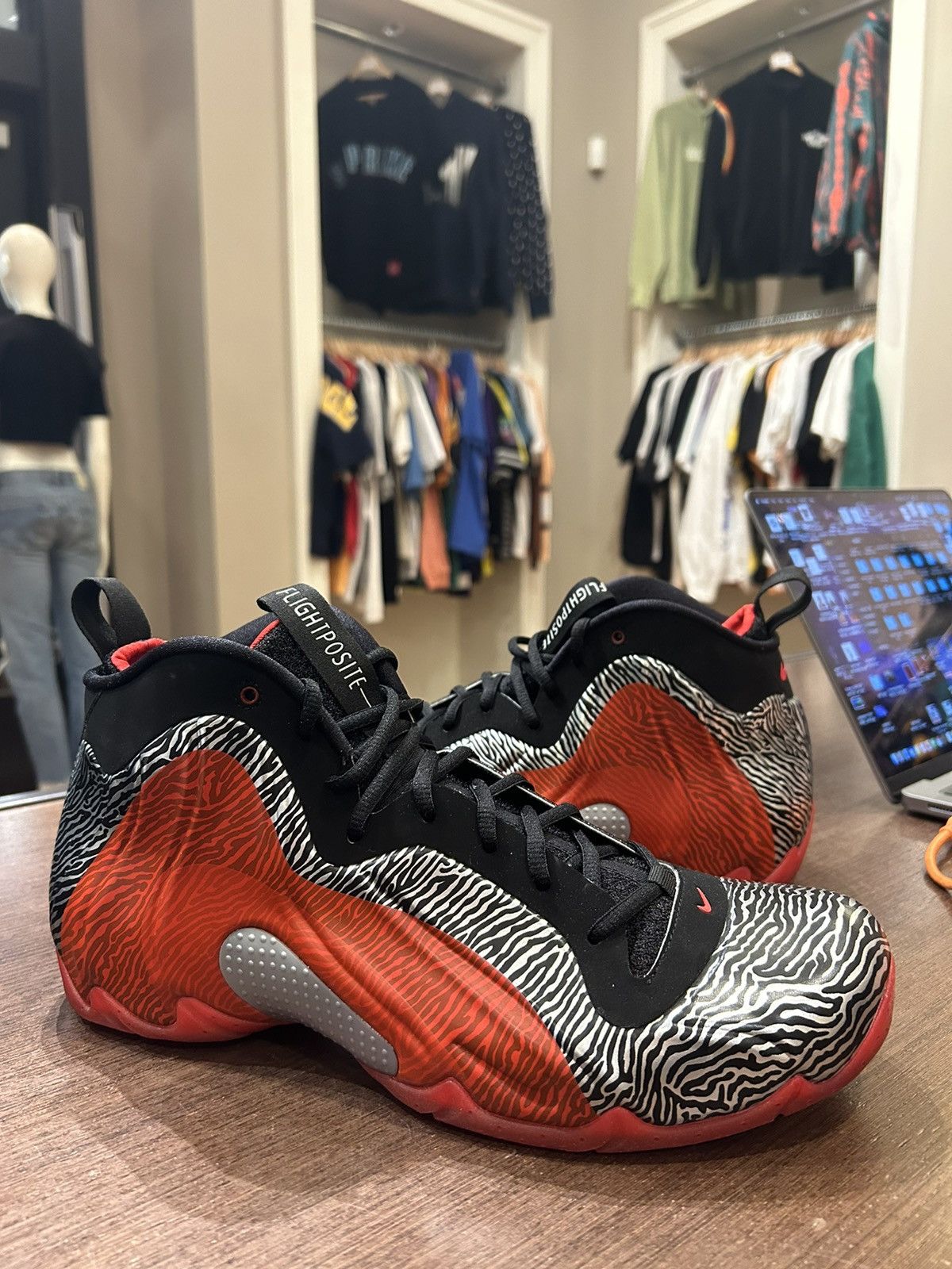 Nike Nike Air Flightposite Exposed Zebra Size US 11 / EU 44 - 2 Thumbnail