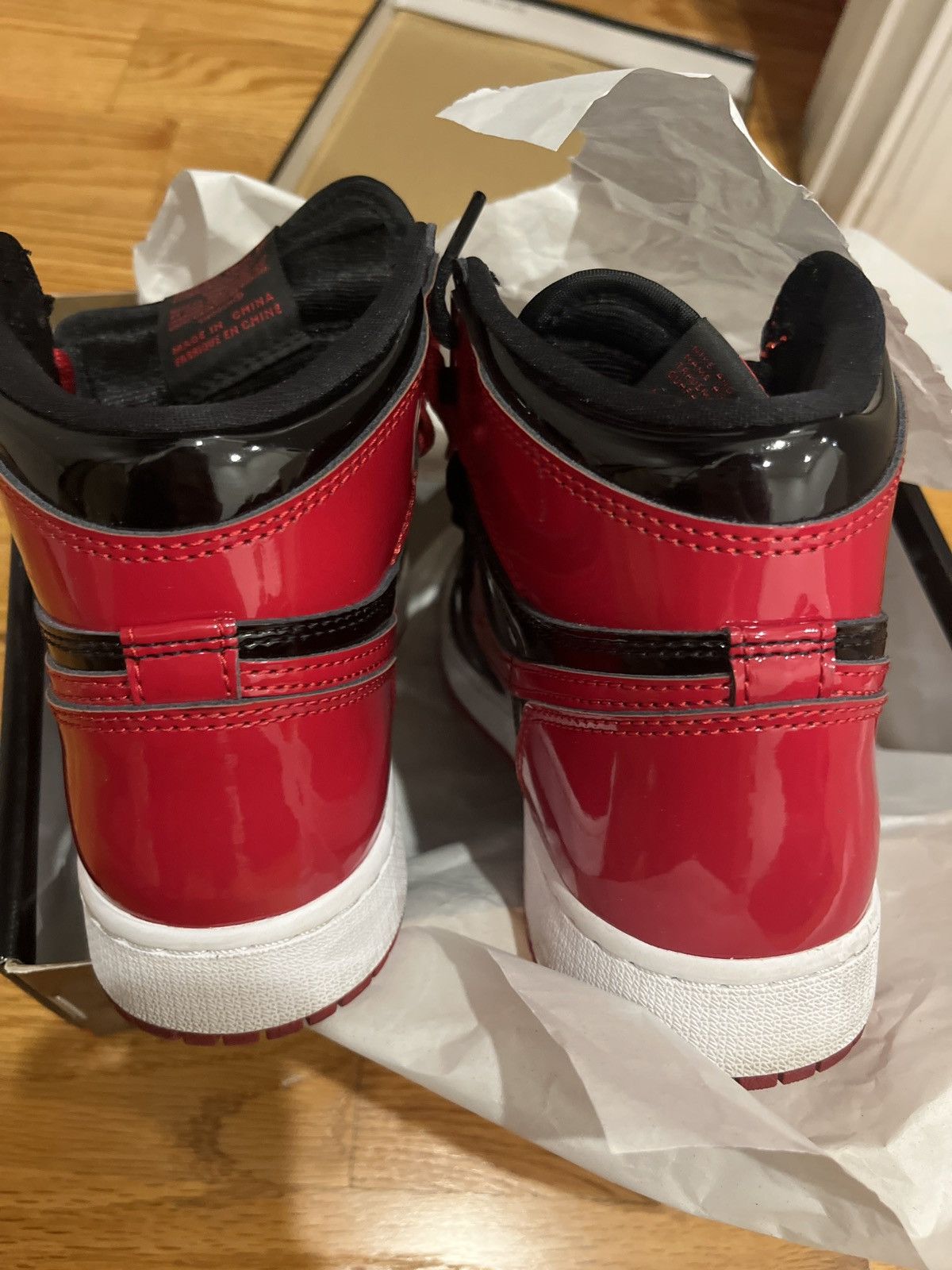Jordan Brand × Nike Patent Bred Jordan1s Size US 5 / IT 35 - 8 Thumbnail