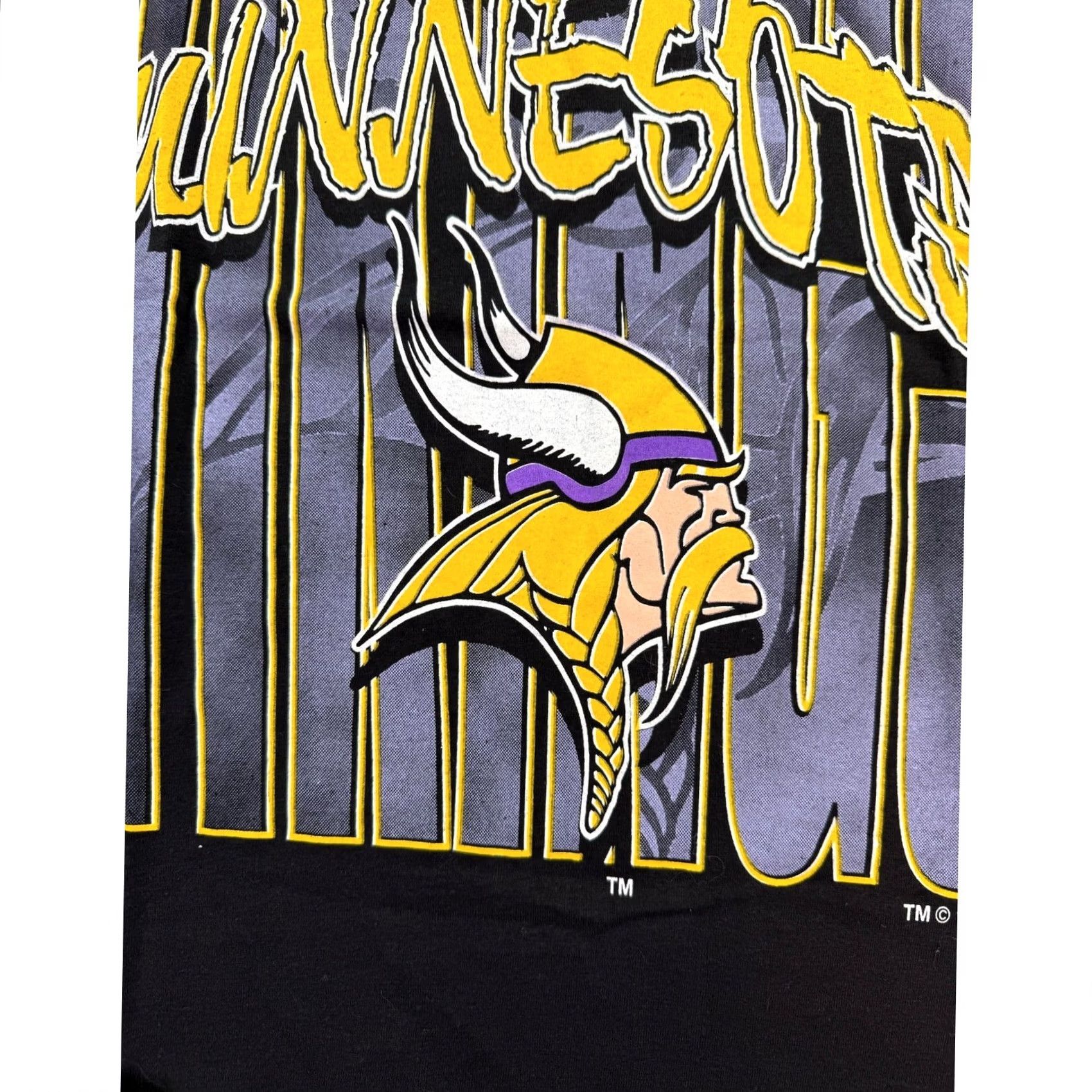 Logo 7 VINTAGE Logo 7 Minnesota Vikings T Shirt Mens L Black 1995 NFL Graphic Tee Size US L / EU 52-54 / 3 - 5 Thumbnail