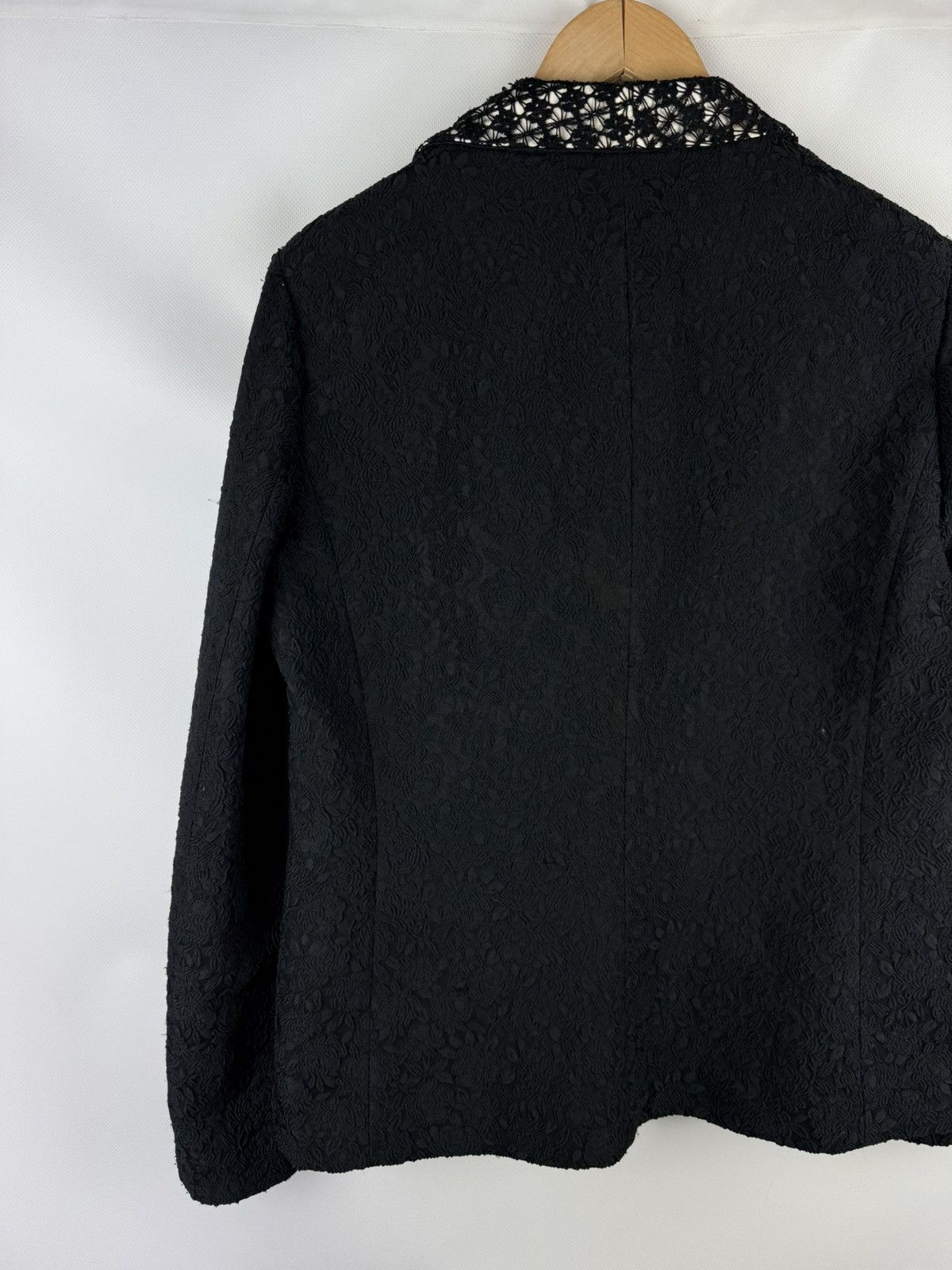 Dolce & Gabbana Dolce & Gabbana Ladies Lace Trim Blazer Jacket Size 32 / 46 Size L / US 10 / IT 46 - 15 Thumbnail