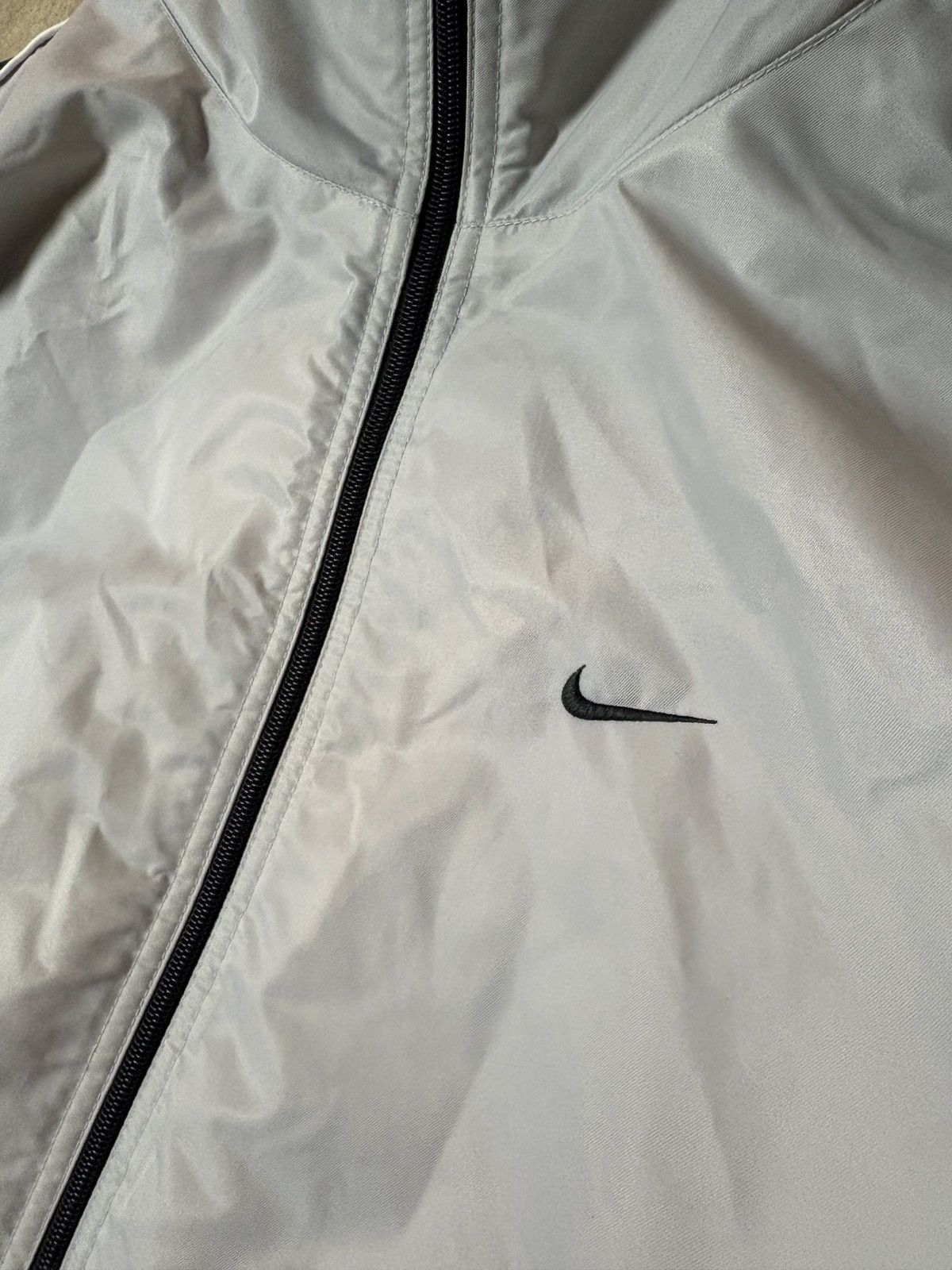 Nike VTG 00’s Nike Y2K Fleece Lined Embroidered Jacket Ghost Gray Size US XXL / EU 58 / 5 - 2 Thumbnail