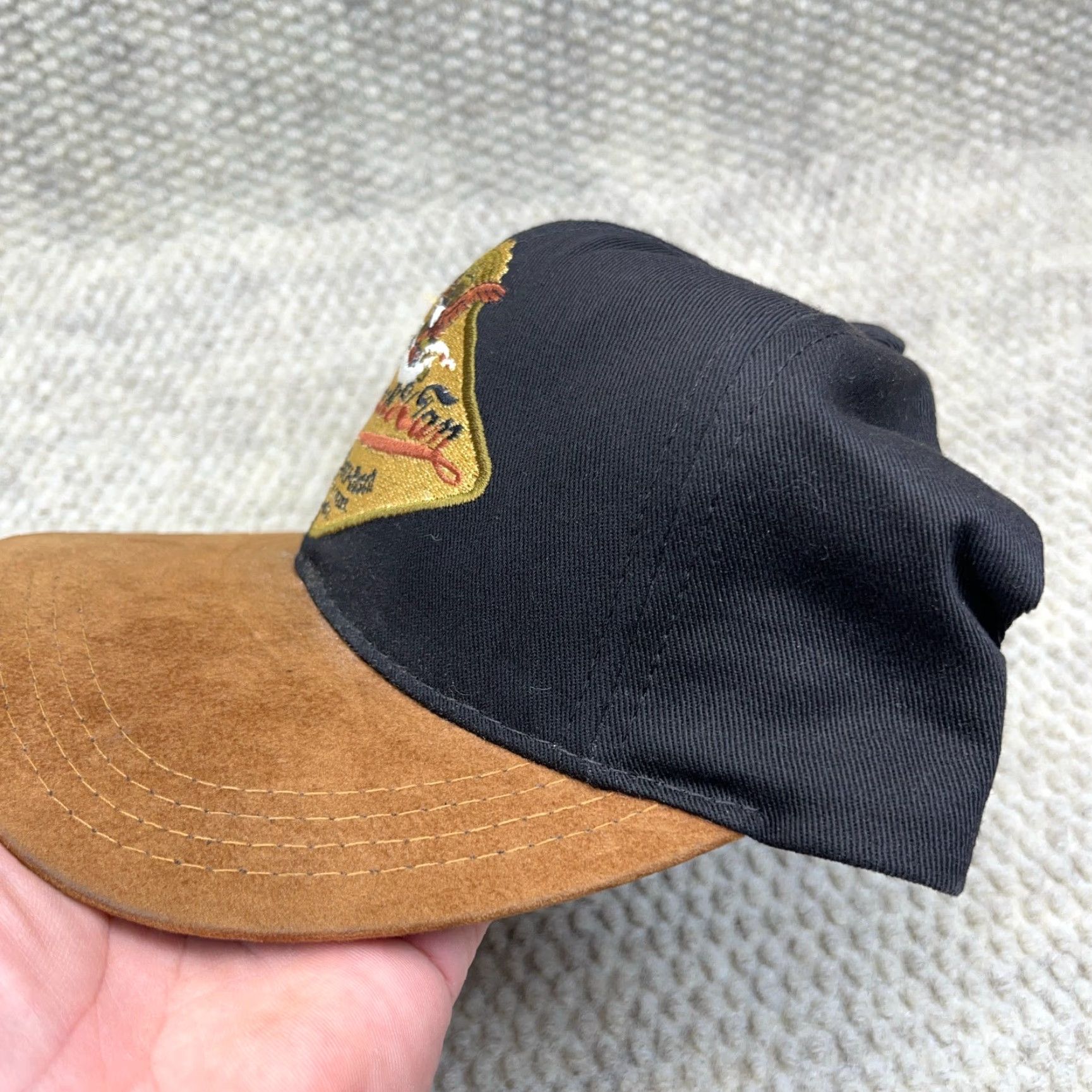 Vintage VINTAGE Anheuser-Busch Baseball Cap Hat – Black Suede Bill, Leather Twill, One Size, Adjustable, 90s Beer Vintage Mens Cap Size ONE SIZE - 3 Thumbnail