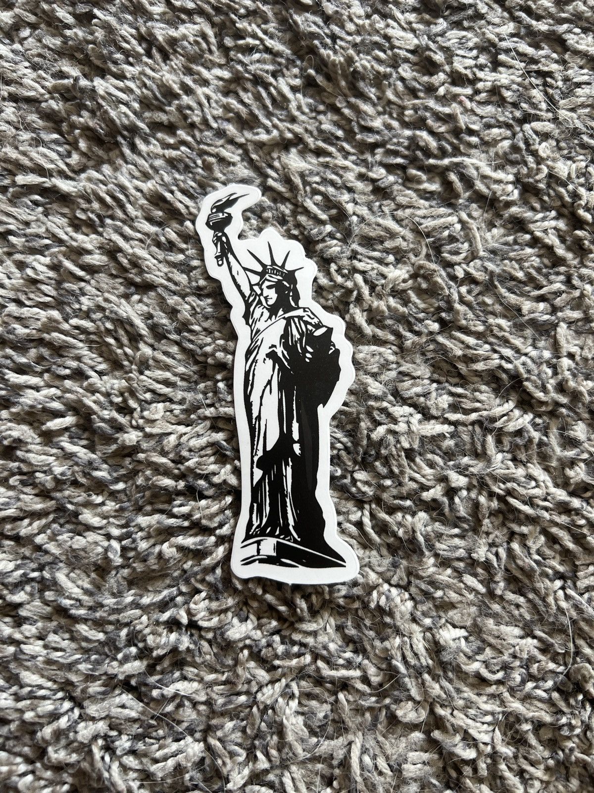 Hypebeast Statue Of Liberty Sticker Size ONE SIZE - 1 Thumbnail