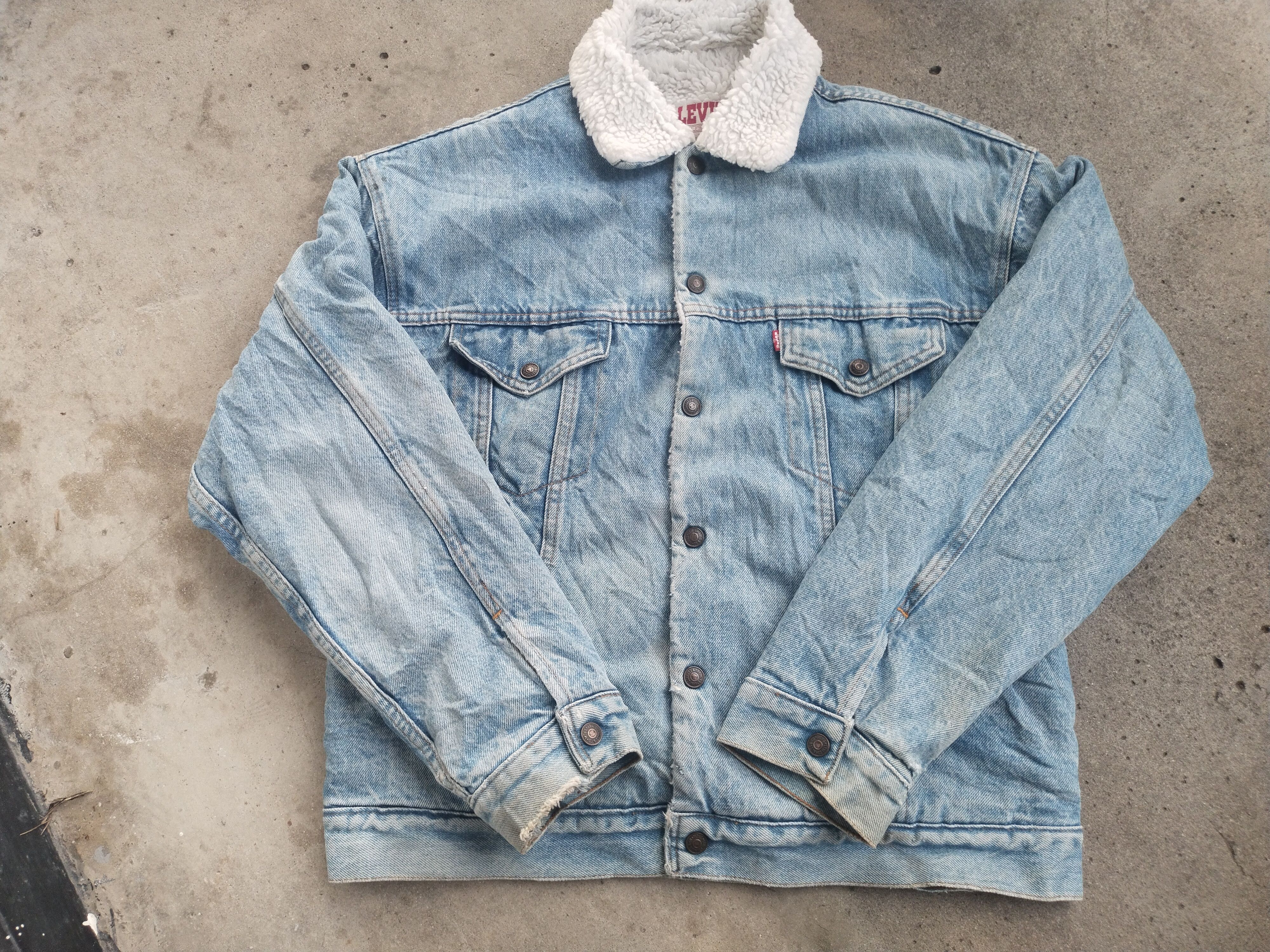 Levi's Vintage Clothing Vintage Levi's Sherpa Lined Denim Trucker Jacket Size US M / EU 48-50 / 2 - 1 Thumbnail