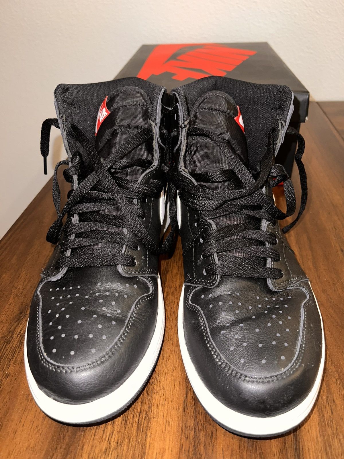 Nike Air Jordan 1 retro High OG “ yin yang” Size US 10.5 / EU 43-44 - 12 Thumbnail