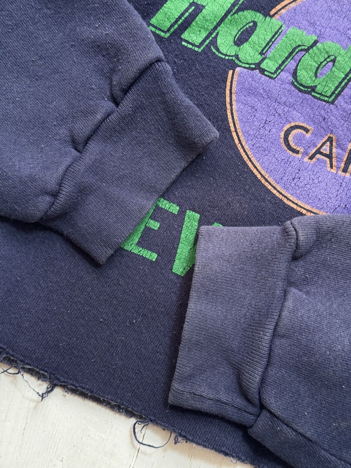 Hard Rock Cafe VINTAGE HARD ROCK RARE CROPPED SWEATSHIRT Size S / US 4 / IT 40 - 7 Thumbnail
