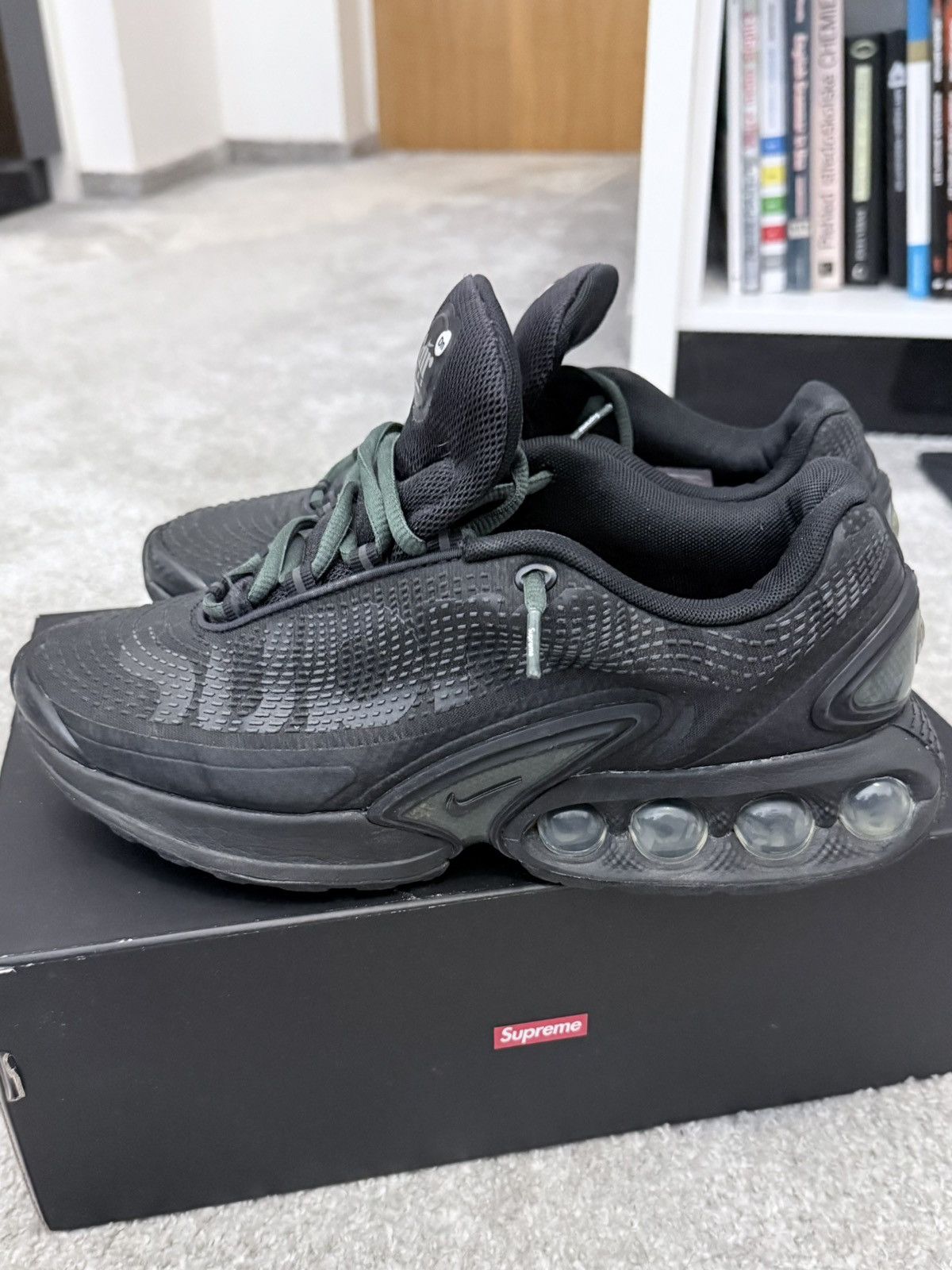 Nike × Supreme Nike x Supreme DN Size US 9 / EU 42 - 1 Thumbnail
