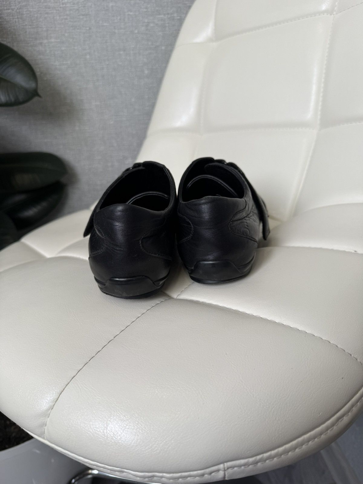 Gucci Gucci GG Guccissima Monogram Black Leather Sneakers (121830) Size US 7 / IT 37 - 18 Thumbnail