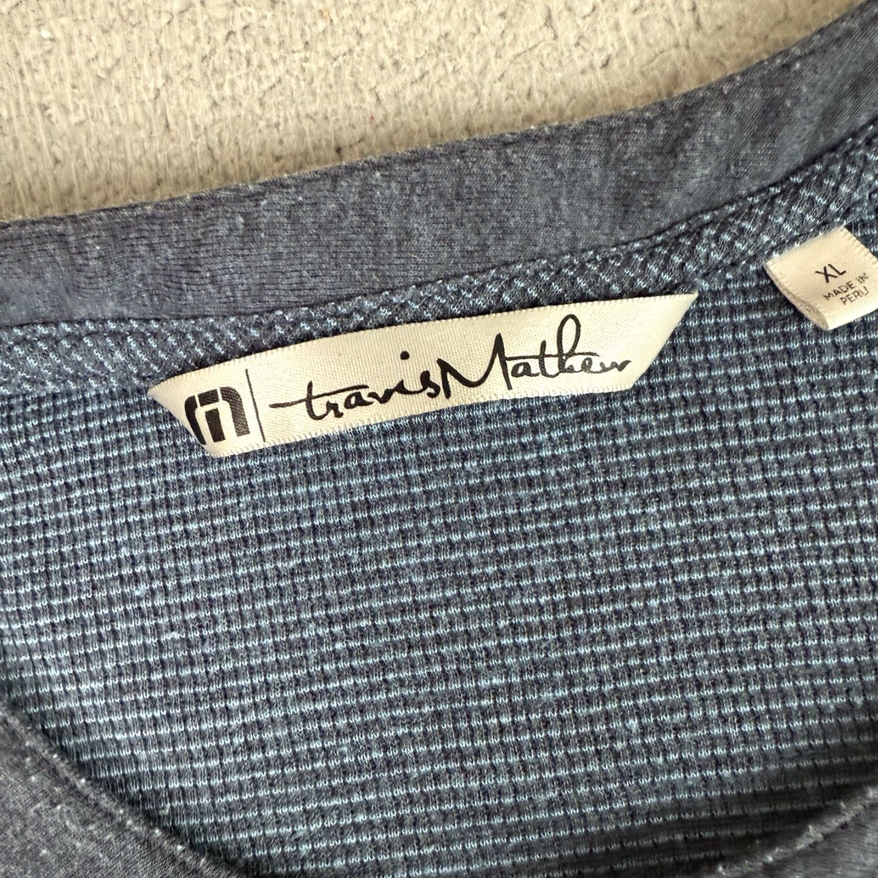TravisMathew VINTAGE Travis Mathew Sweater Mens XL Blue Henley Fleece Pockets Outdoors Casual Button Size US XL / EU 56 / 4 - 3 Thumbnail