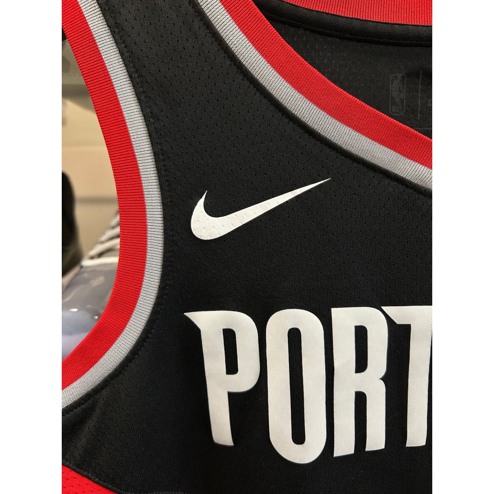 Nike Portland Trail Blazers NBA jersey 0 Lillard M B15 Size US M / EU 48-50 / 2 - 4 Thumbnail