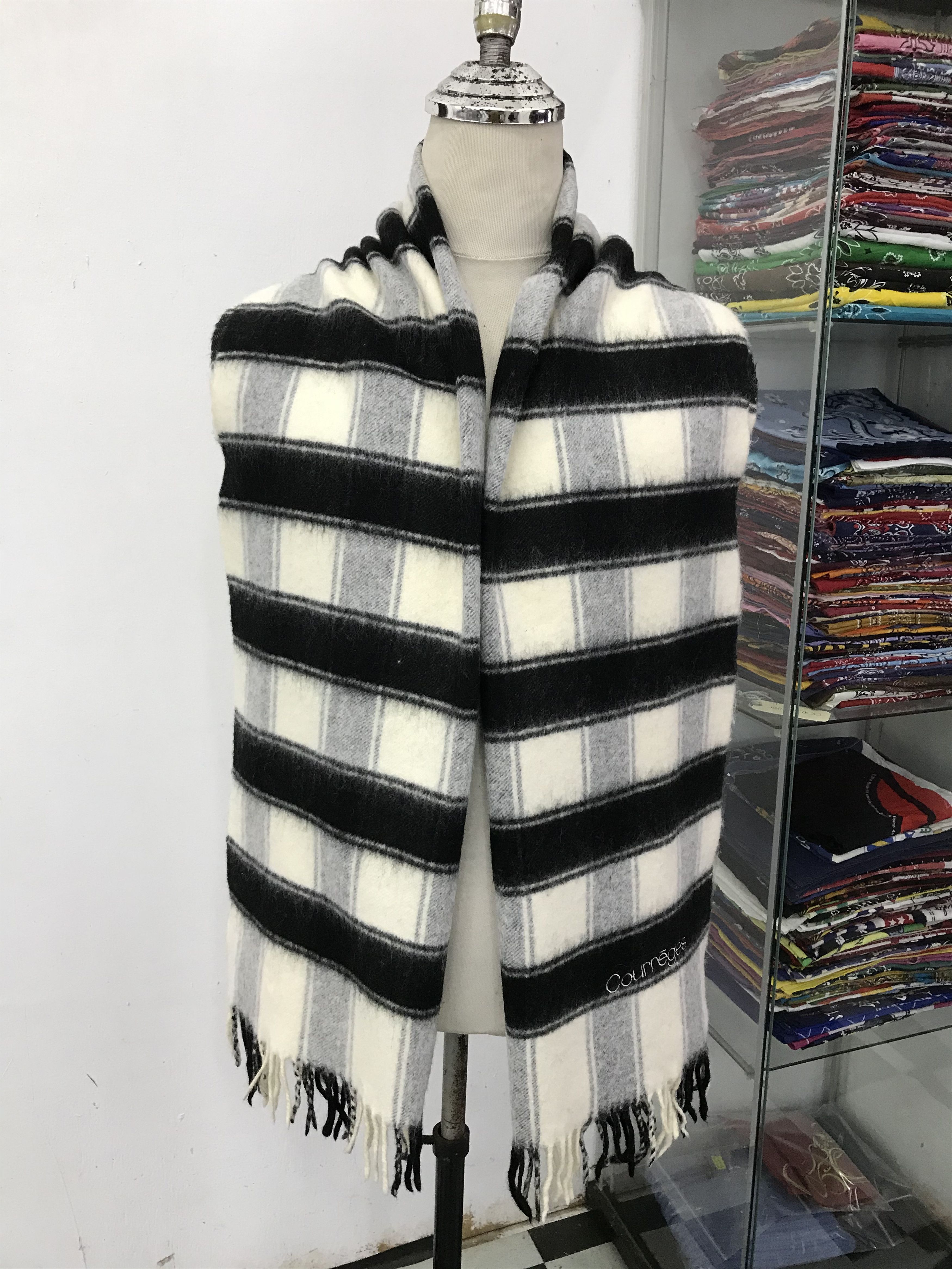 Courreges Vintage Courreges Scarf/Muffler/Neckwear MF1462 Size ONE SIZE - 2 Thumbnail
