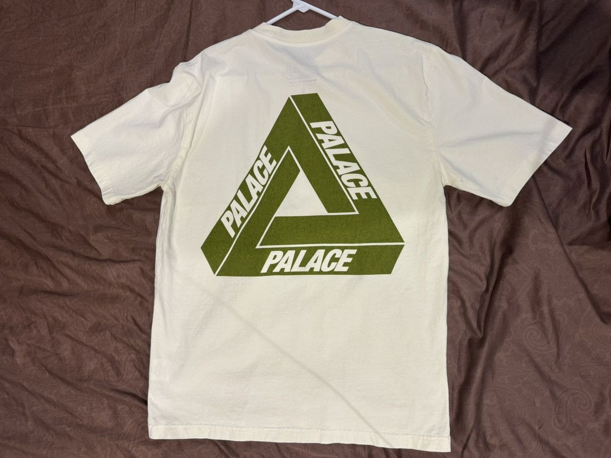 image of Palace Reacto Tri-Ferg Tee Yellow Size L, Men's