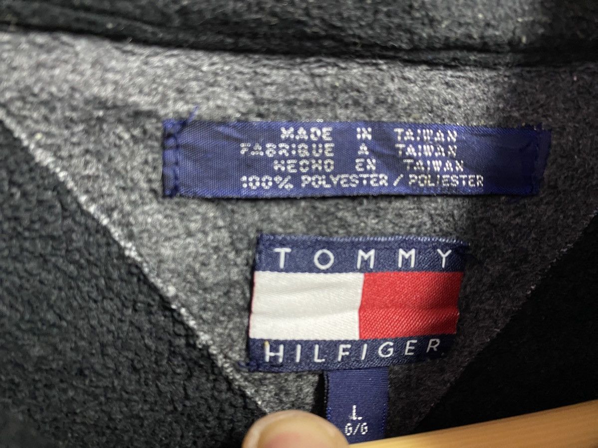Tommy Hilfiger Tommy Hilfiger half zipper fleece jacket Size US XL / EU 56 / 4 - 3 Thumbnail