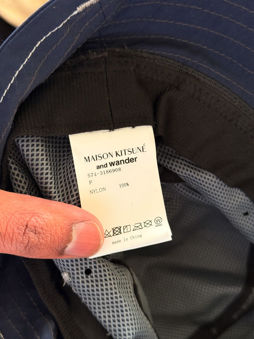 And Wander × Maison Kitsune And Wander x Maison Kitsune - Bucket Hat Size ONE SIZE - 3 Thumbnail