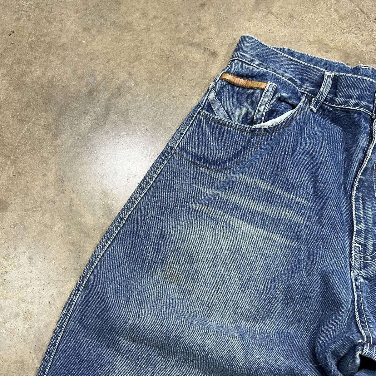 Vintage Vintage Akademiks Baggy Denim Jeans Wide Leg Big Pocket Y2k Size US 32 / EU 48 - 4 Thumbnail