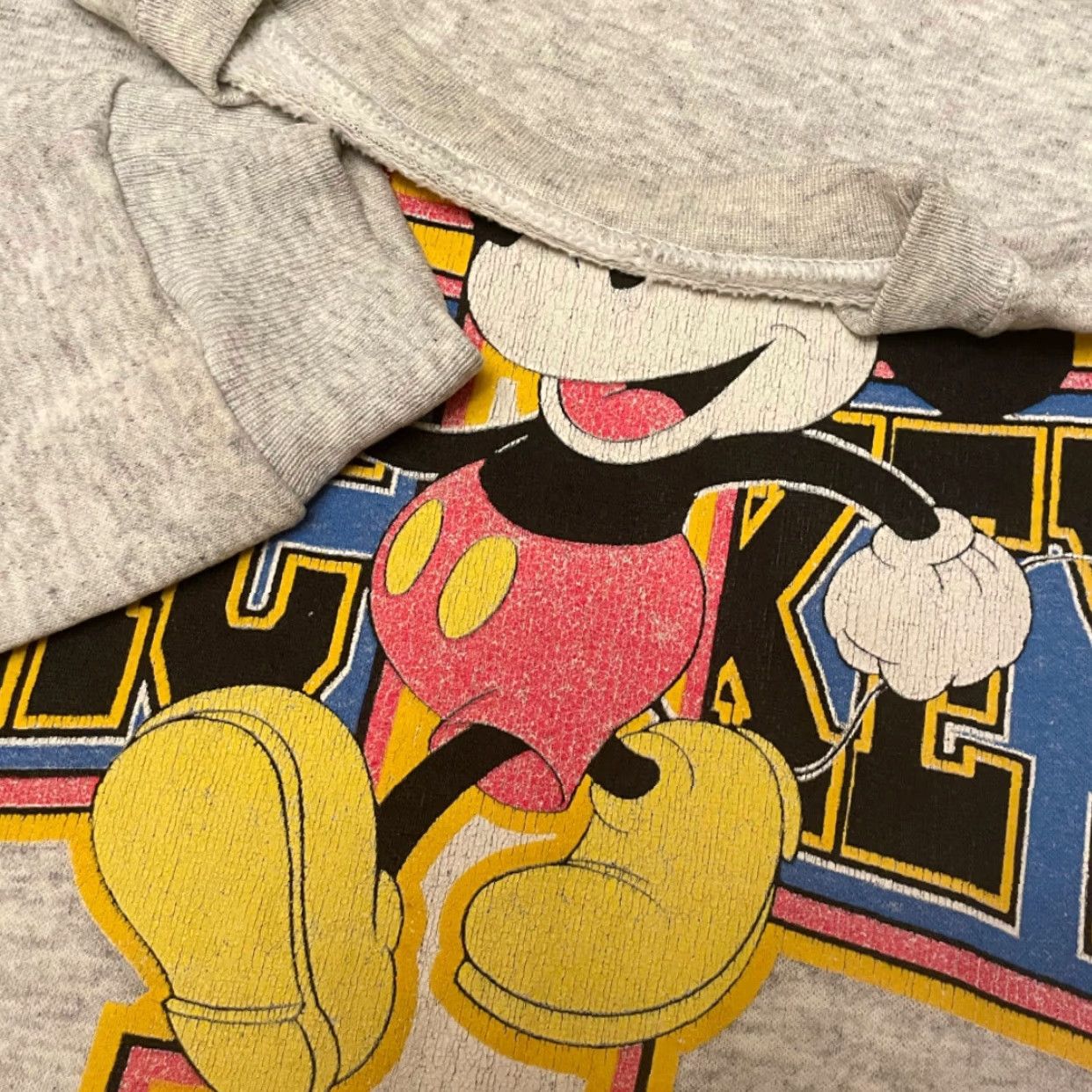 Disney VINTAGE Disney Mickey Mouse Crewneck Sweatshirt L Men Gray 80s 90s Cartoon Clearwater Florida VTG Pullover Mens Size US L / EU 52-54 / 3 - 2 Thumbnail